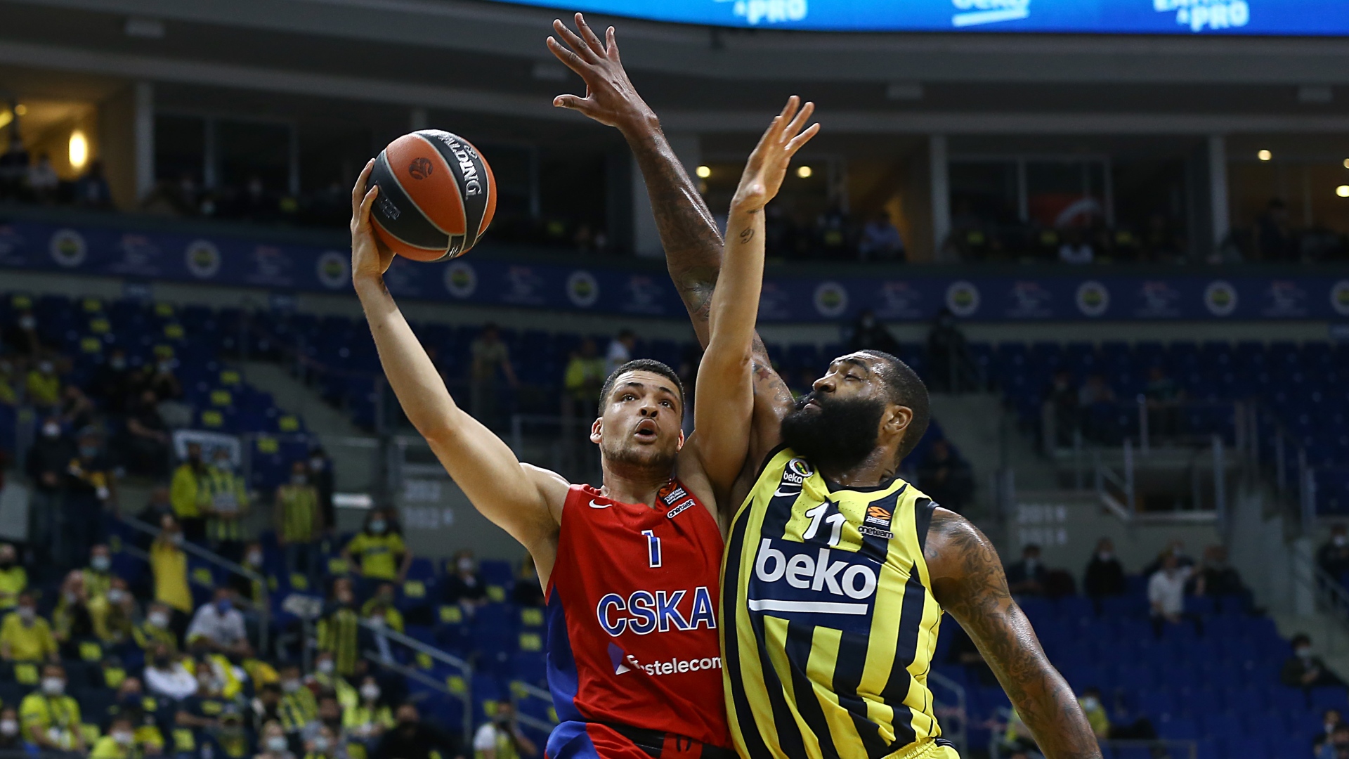 Fenerbahce v CSKA Moscú