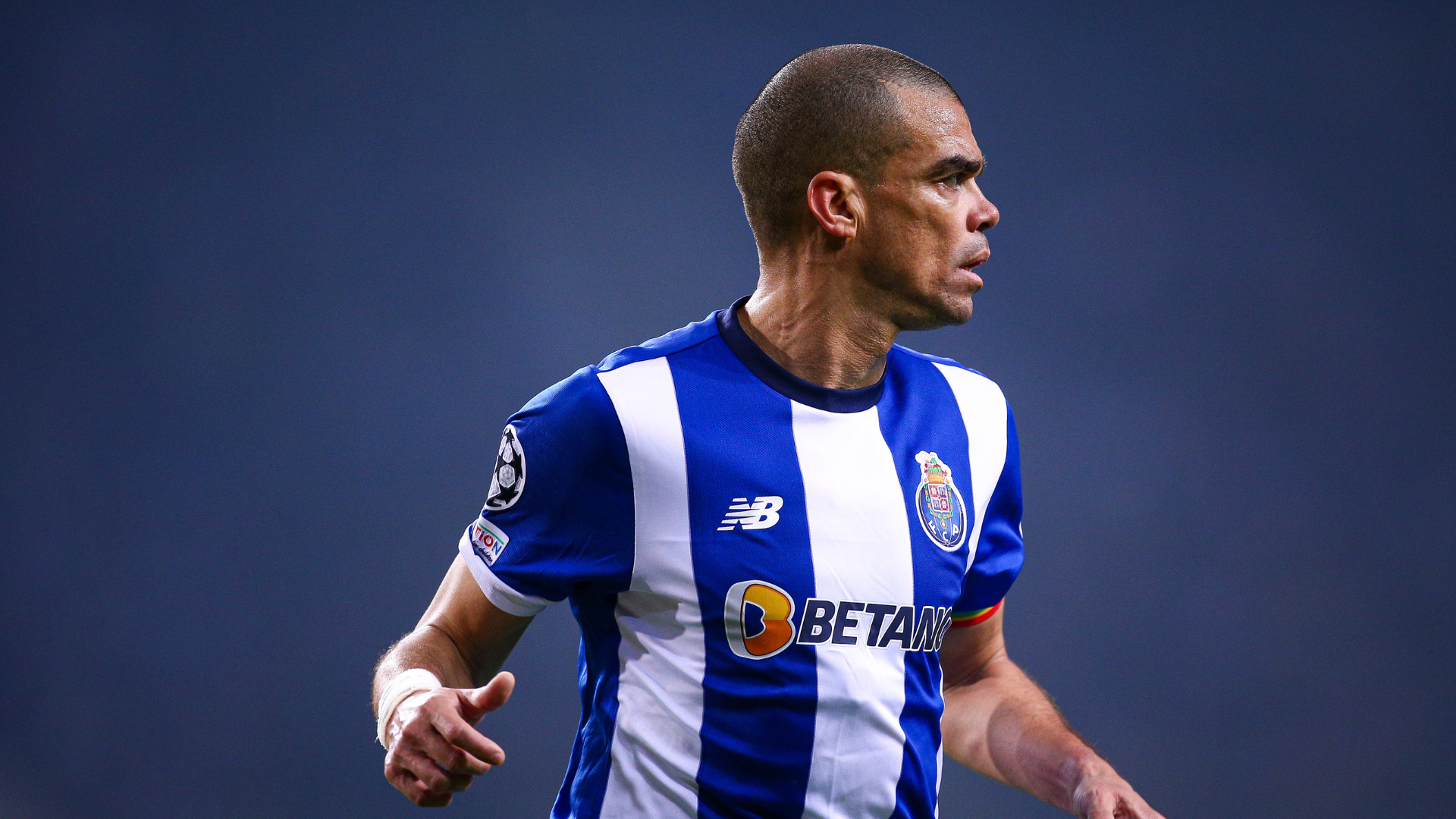 Pepe Porto vs Arsenal