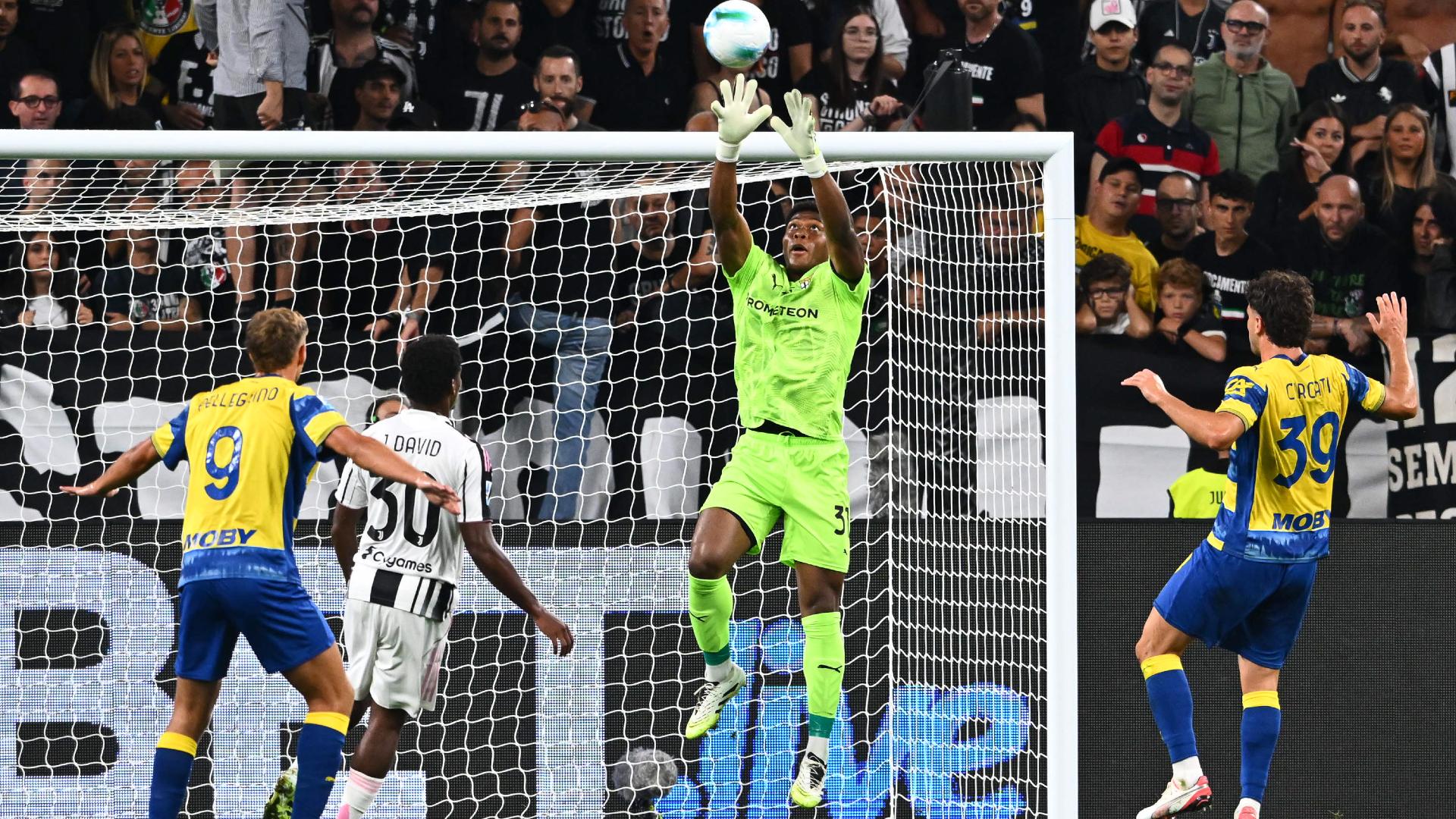 2025-08-24-parma-juventus-zion-suzuki