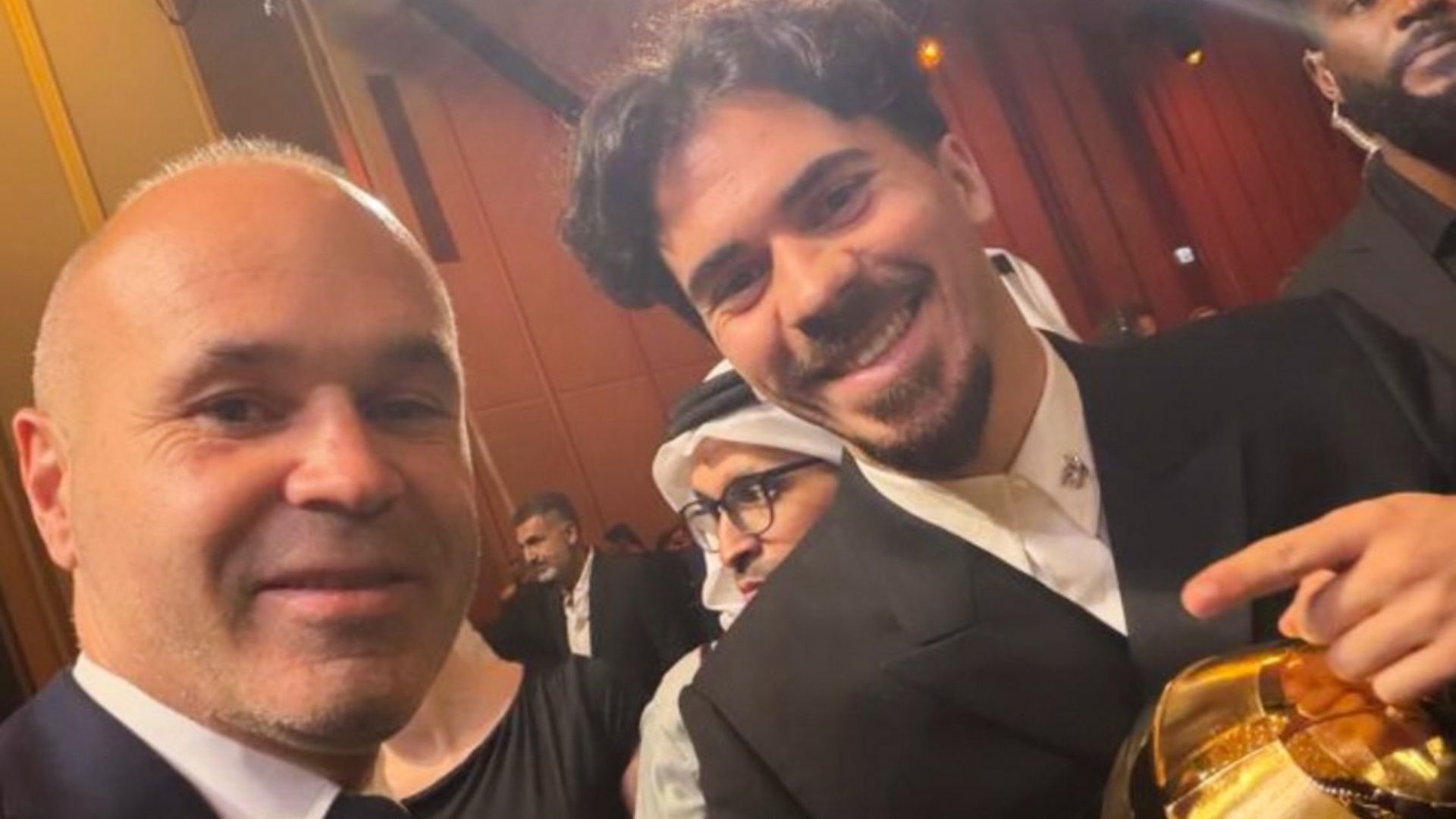 Vitinha, Iniesta, Globe Soccer Awards