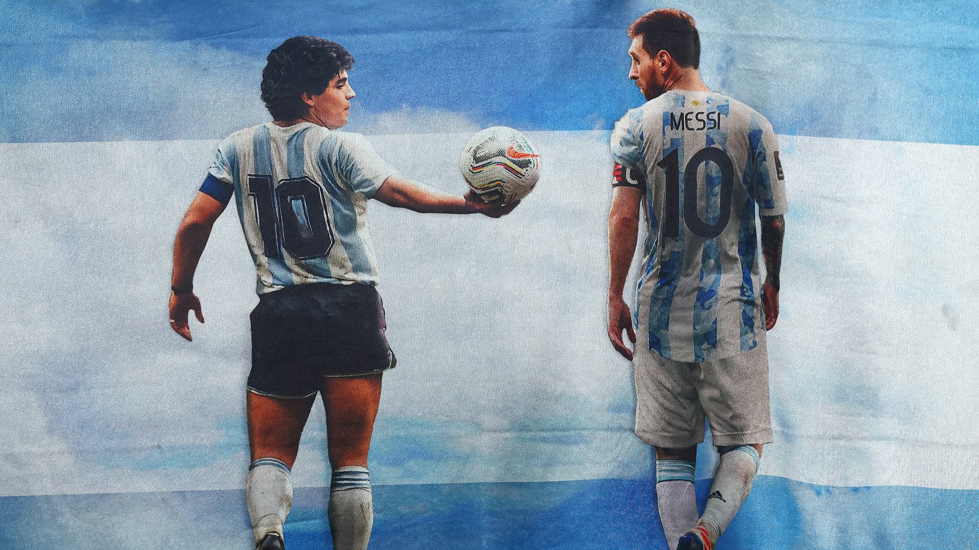 20221130-Argentina-LionelMessi-DiegoMaradona