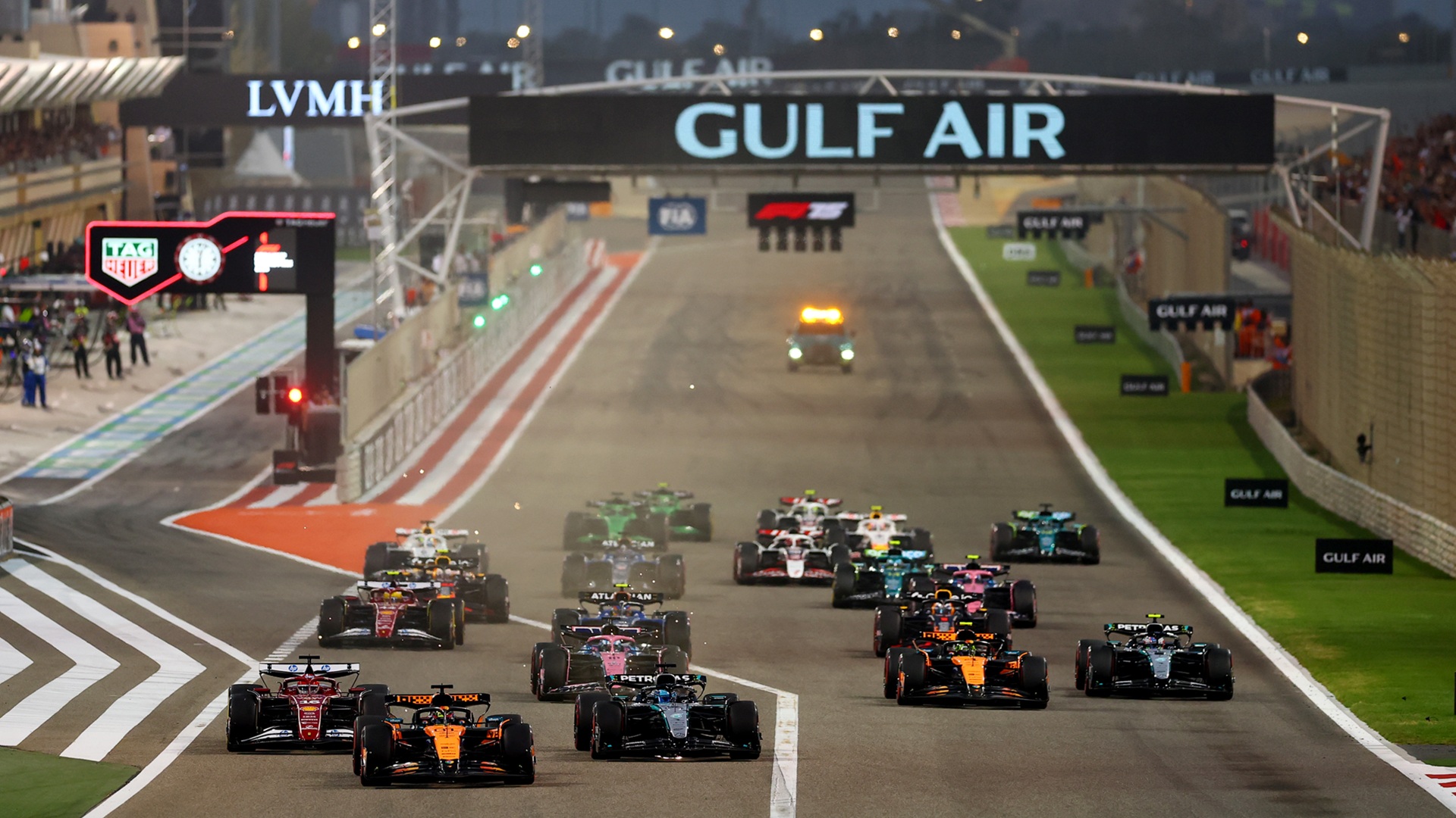 2025-04-13 Piastri Russell Norris Bahrain Start F1 Formula 1