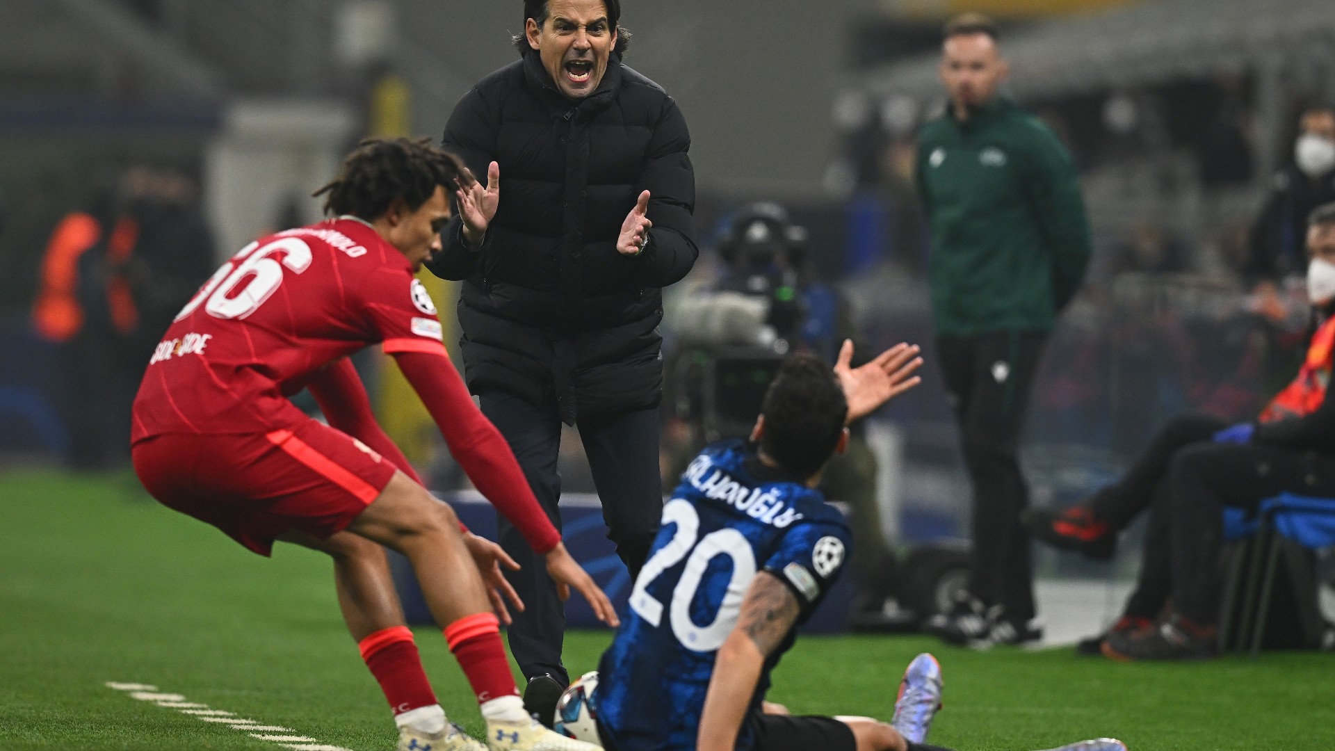 Inter Mailand Hakan Calhanoglu Simone Inzaghi FC Liverpool Trent Alexander-Arnold Champions League 16022022