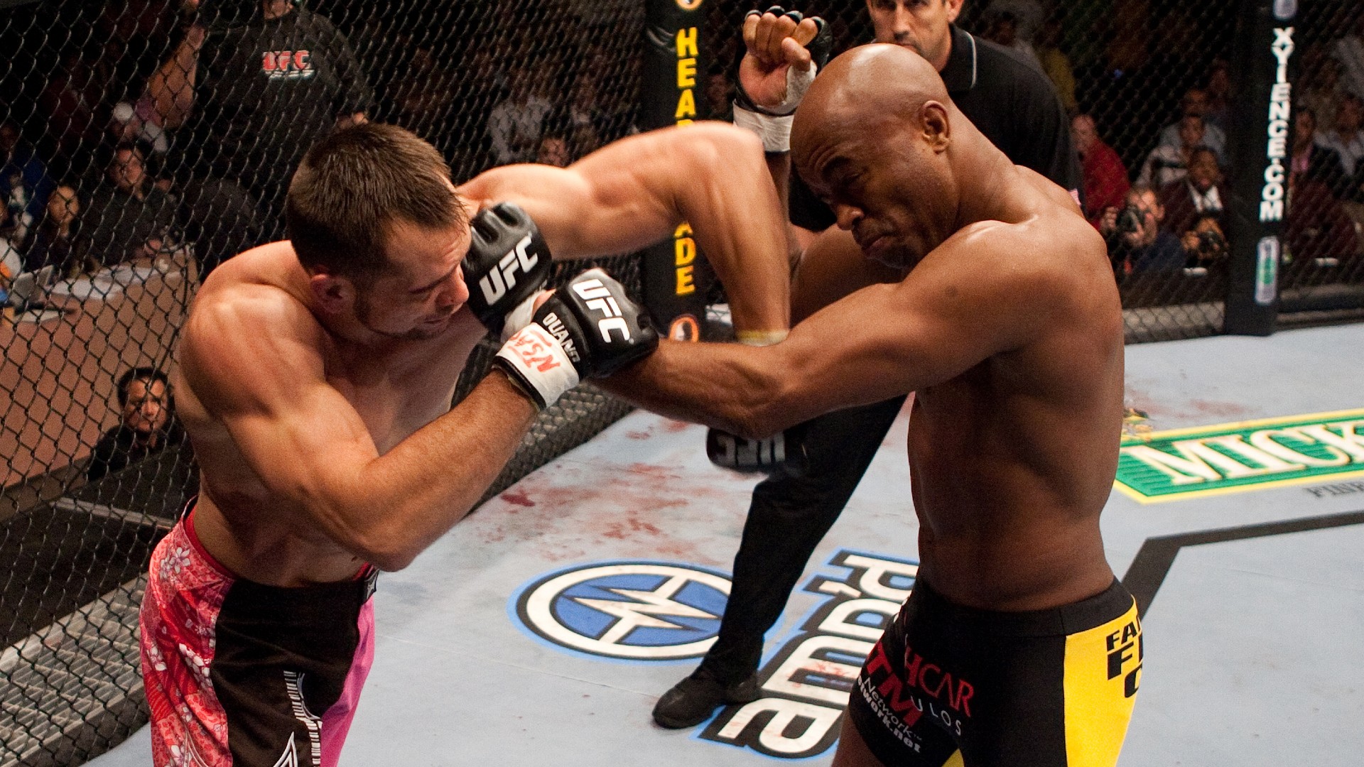 Silva-Franklin UFC_October2006