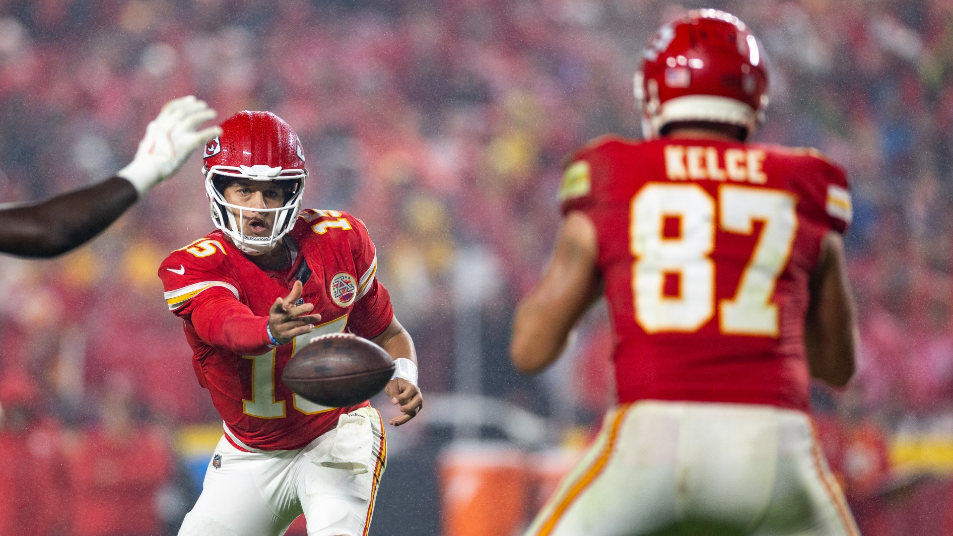 mahomes-20241104-getty-ftr