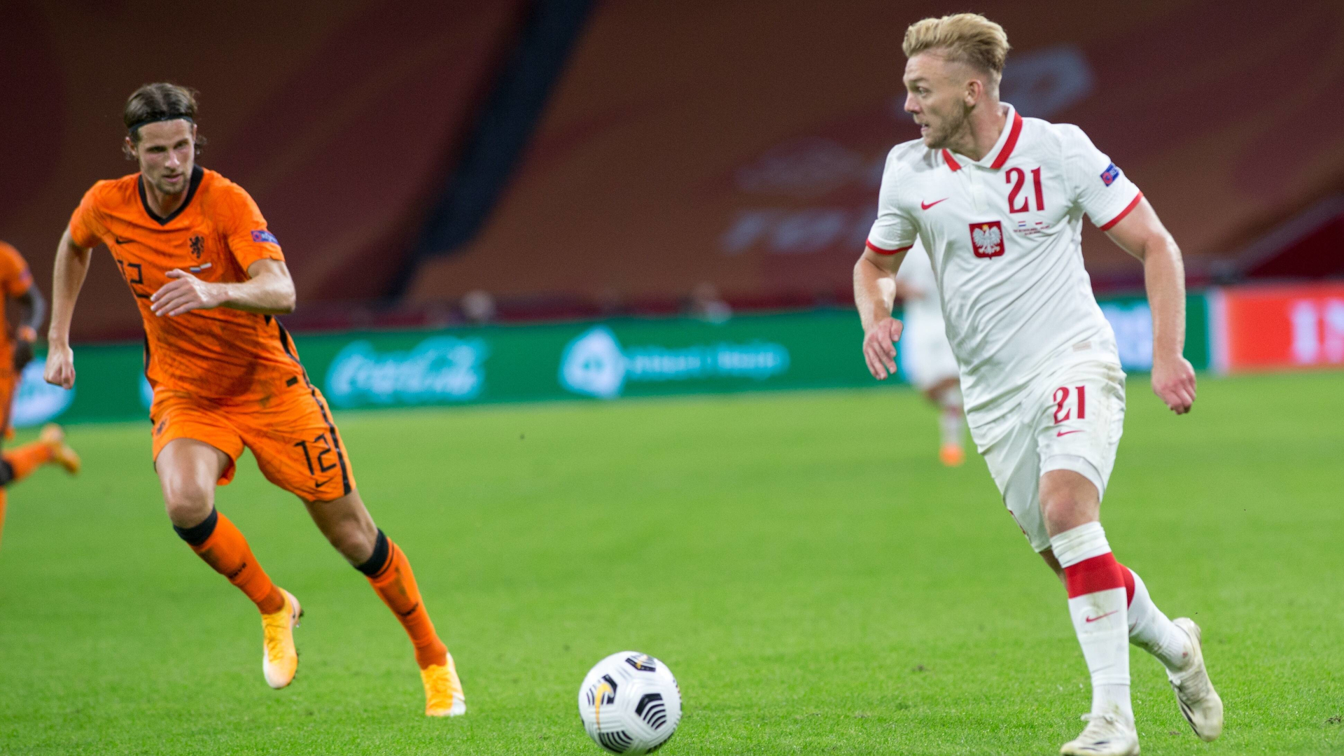ONLY GERMANY Kamil Jozwiak Poland and Hans Hateboer Netherlands 04092020
