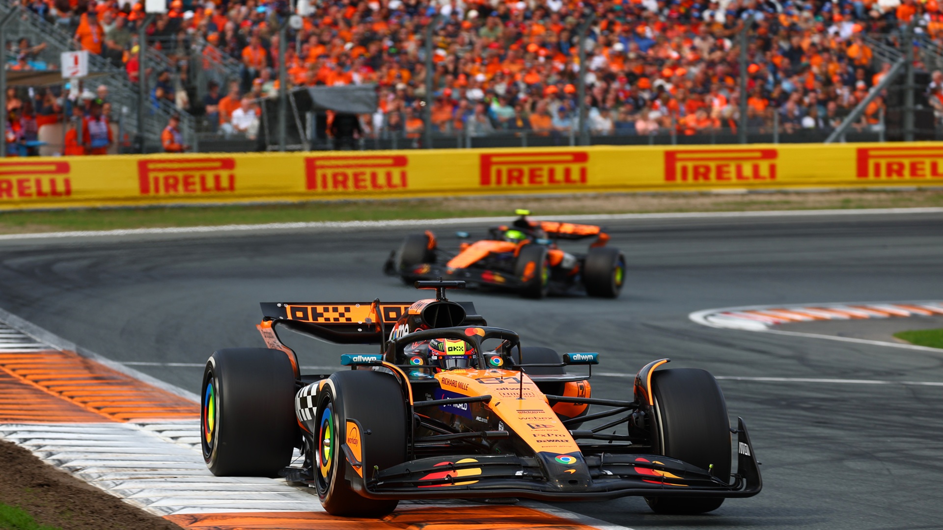 2025-08-31 Piastri Norris McLaren F1 Formula 1