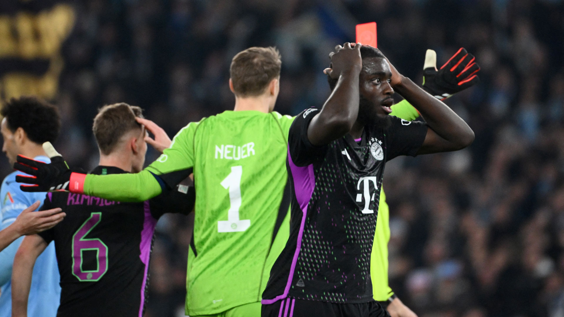 FC Bayern München Lazio Rom Dayot Upamecano Champions League Achtelfinale Hinspiel 14022024