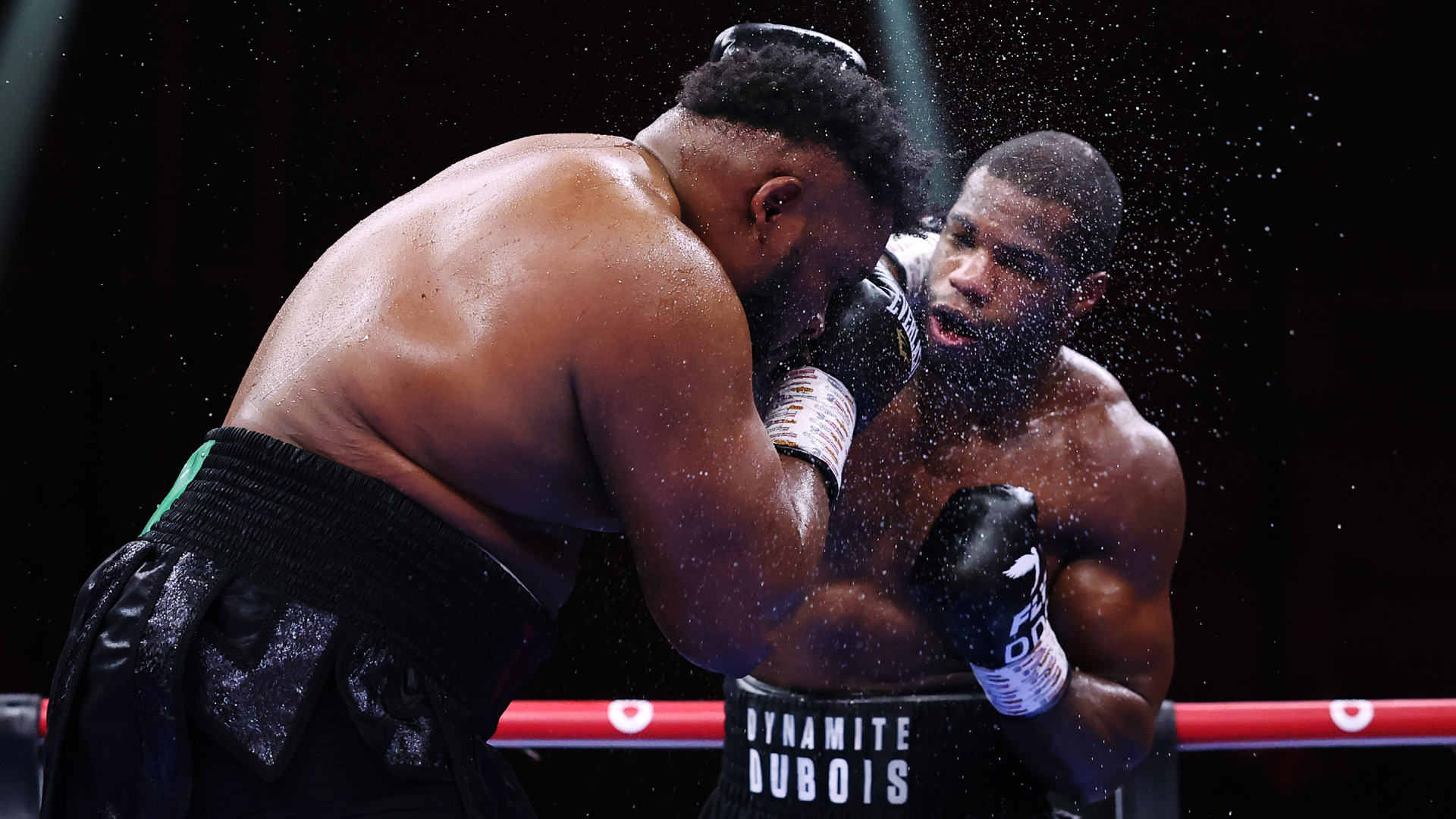 Daniel Dubois in action against Jarrell Miller