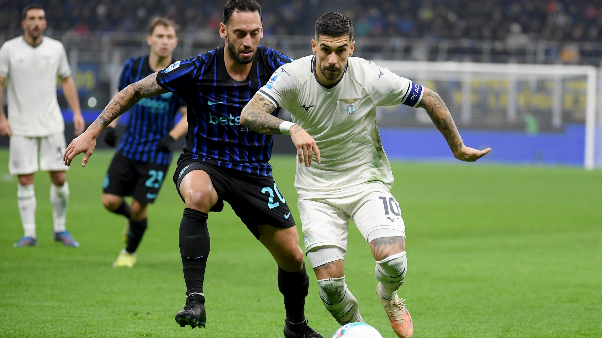 Mattia Zaccagni Lazio Hakan Calhanoglu Inter 09112025