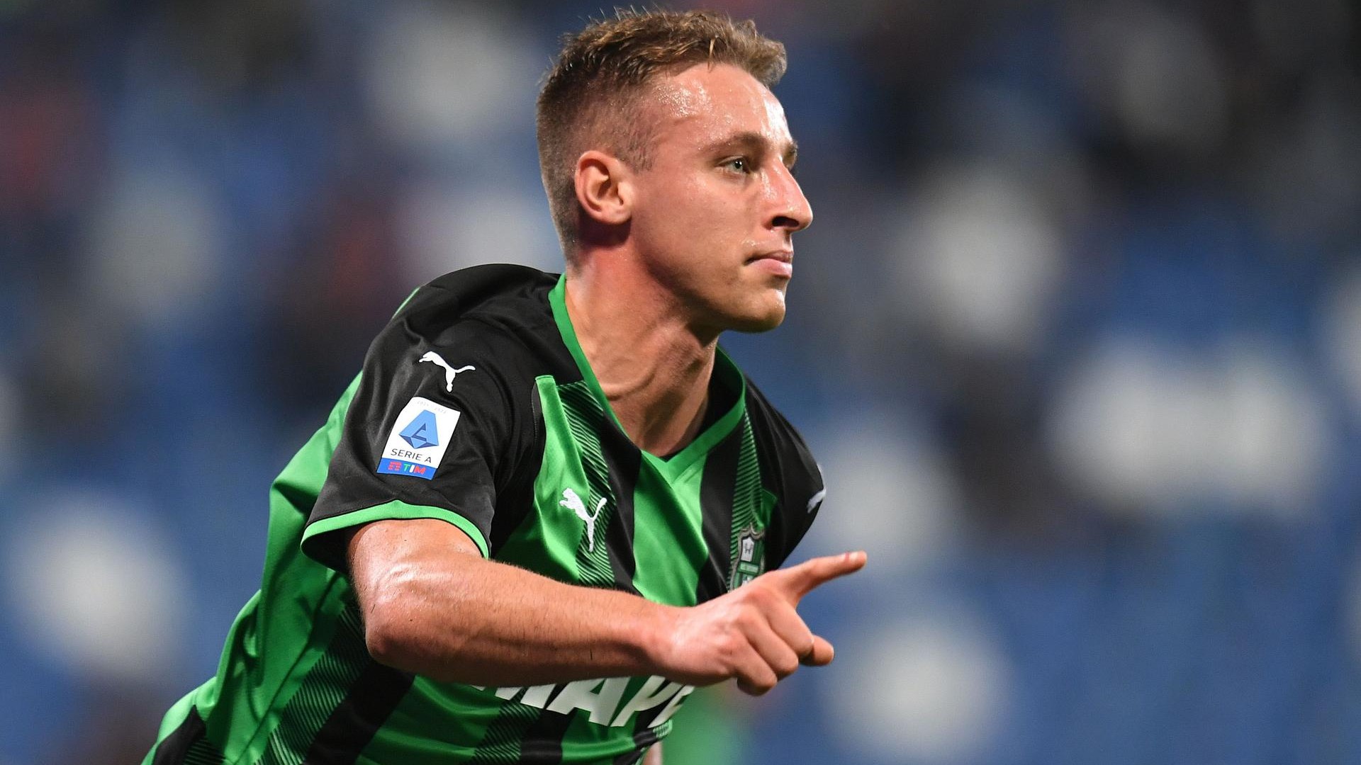 Frattesi del Sassuolo esulta