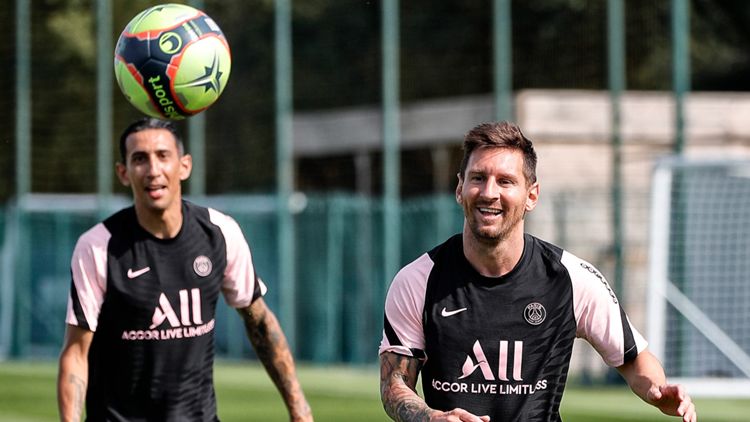 ONLY GERMANY Lionel Messi PSG Paris Angel Di Maria Training 12082021