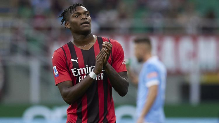 Rafael Leao con la maglia del Milan