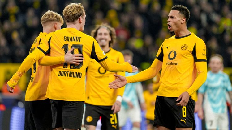 Julian Brandt Felix Nmecha Borussia Dortmund UEFA Champions League 10122025