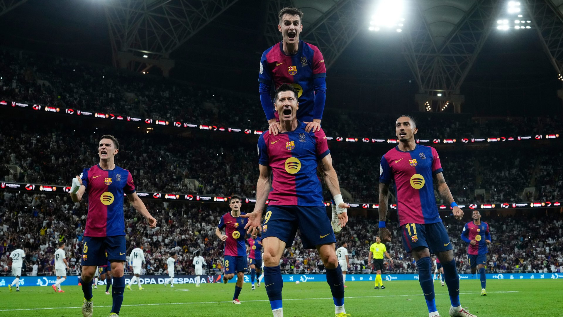 Robert Lewandowski FC Barcelona 2025