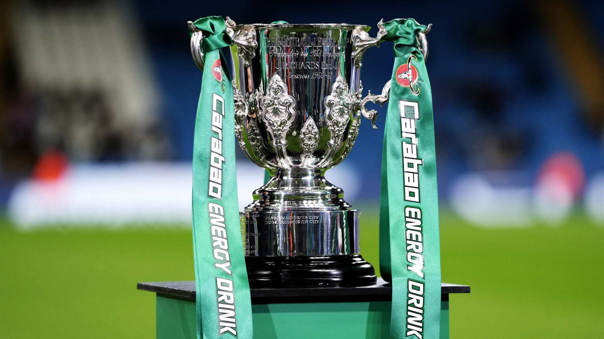 20221109-Carabao-Cup-trophy