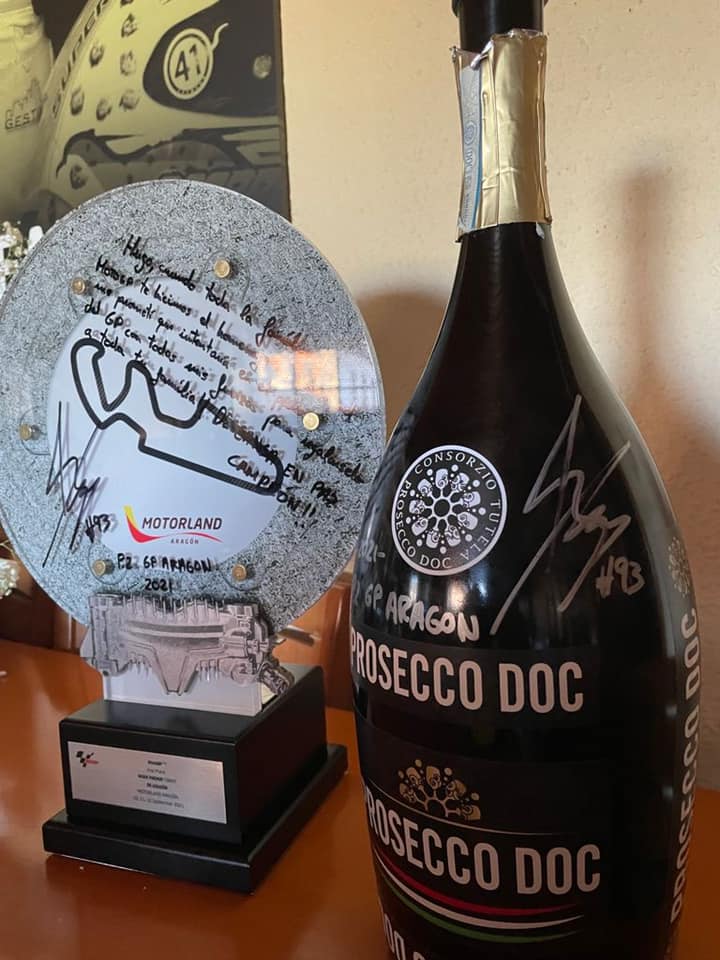 Hugo Millan Motorland Marc Marquez trofeo