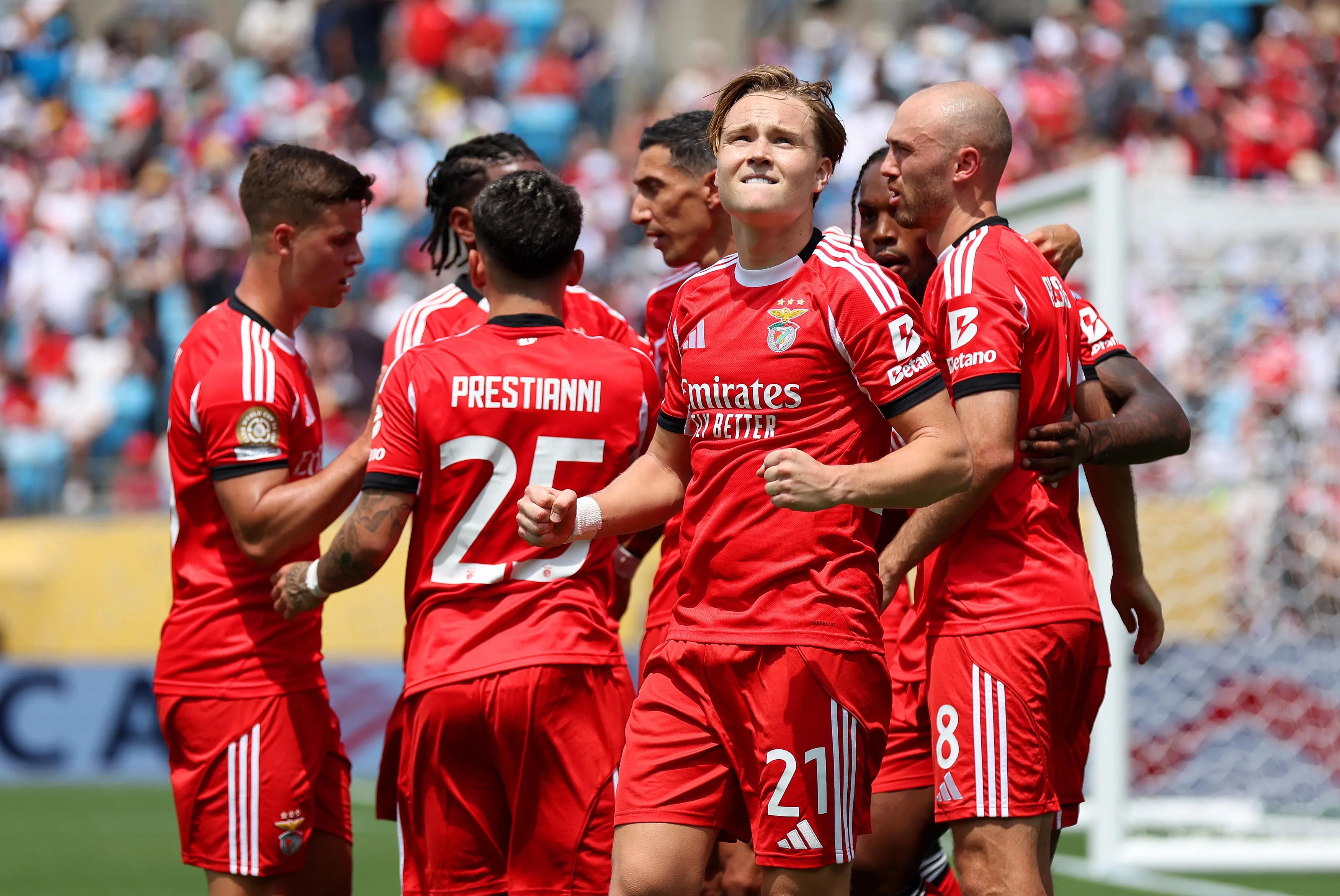 transform-f59973d3-3020-4677-9a70-1c94f34911eb-SL-Benfica-v-FC-Bayern-Munchen-Group-C-FIFA-Club-World-Cup-2025