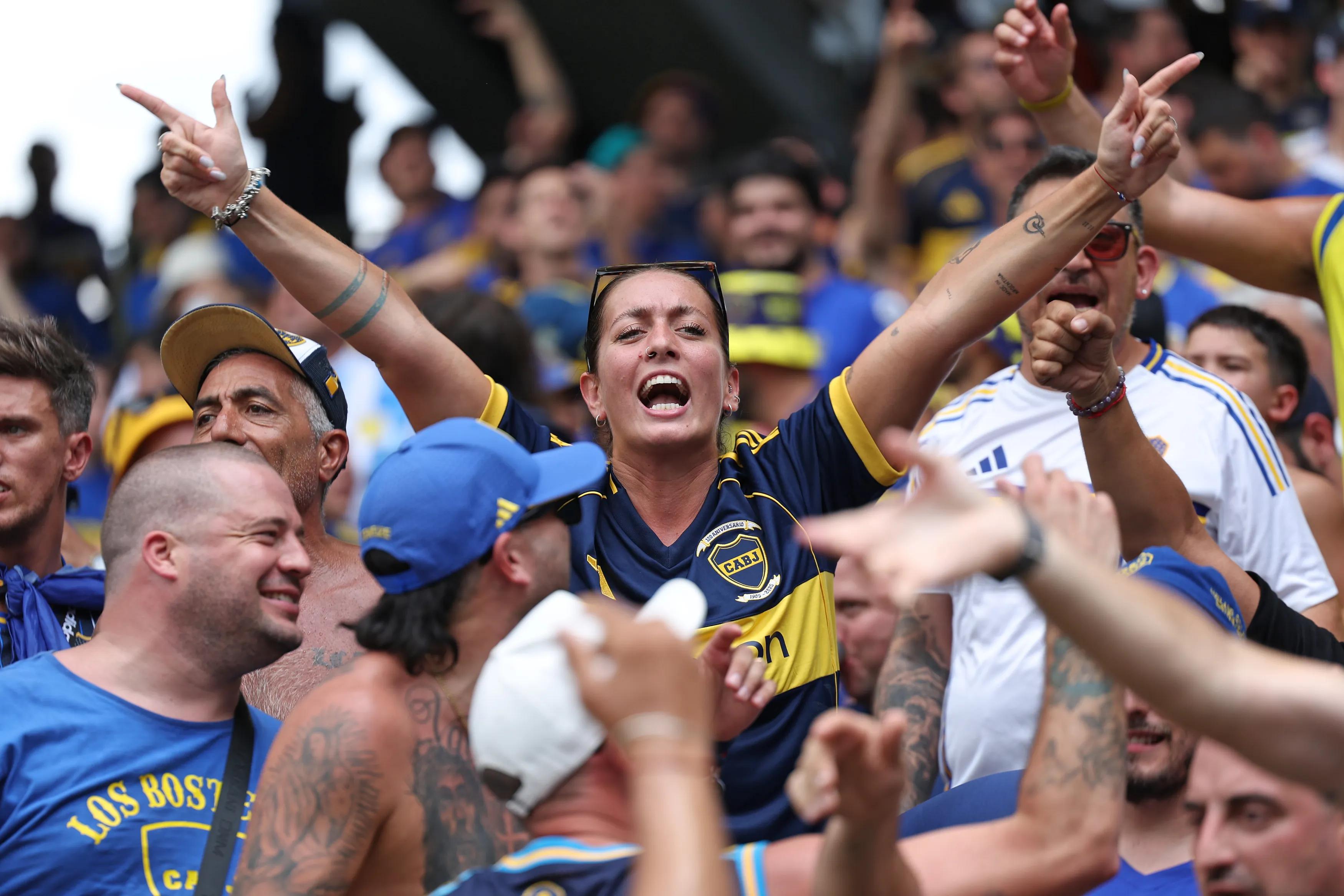 transform-b445d2cc-e41f-42d0-b005-310ca5e2e0d3-Boca-s-fans-in-Nashville