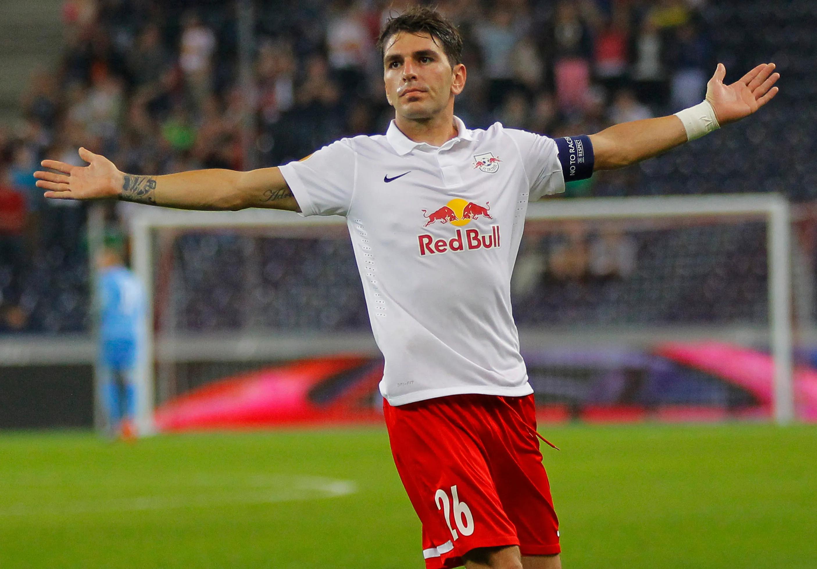 transform-bd02c093-c6d6-4af0-9218-7f8c3b37fe52-GettyImages-455660658