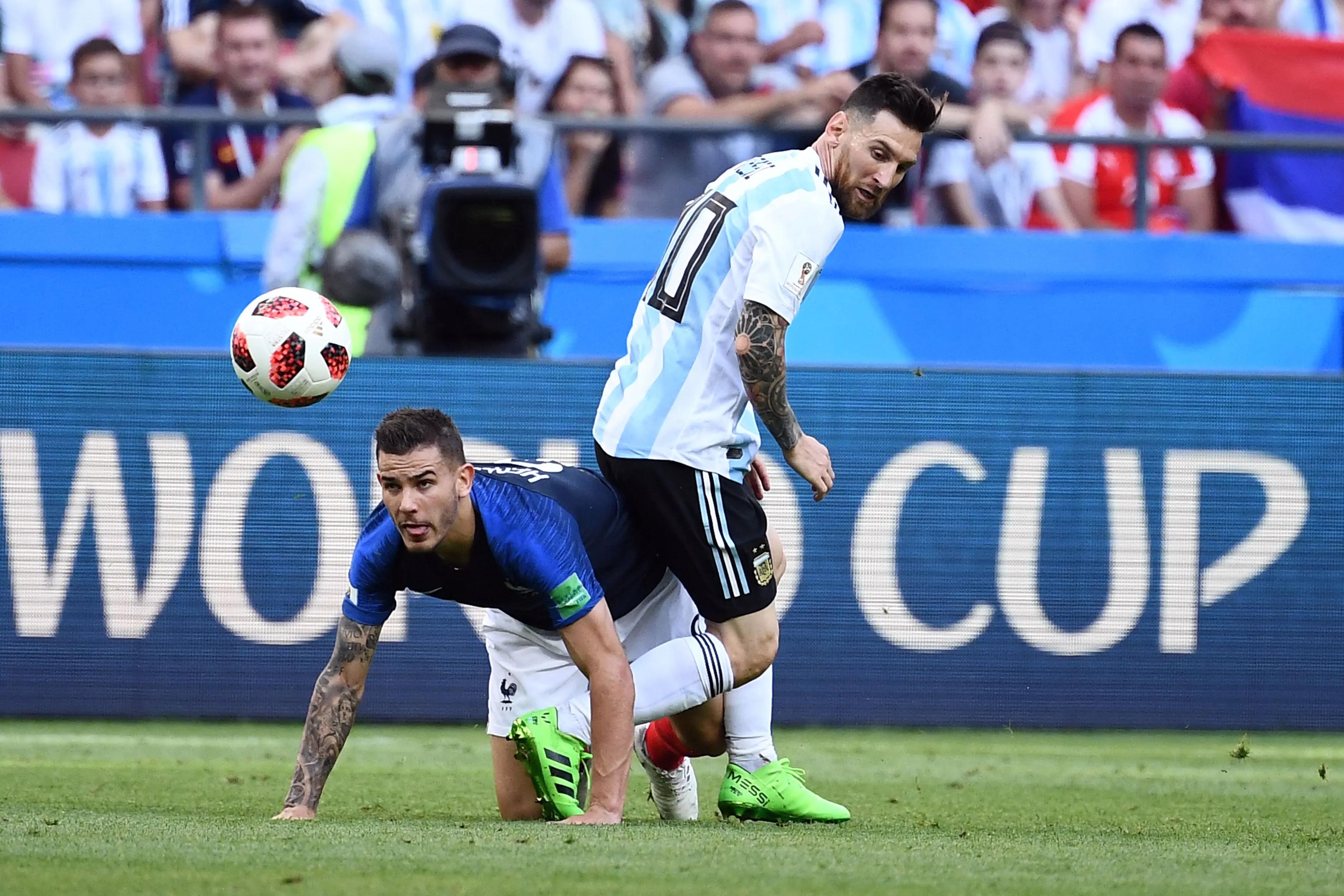 transform-2e84345f-beb2-4a1e-b231-32e659c984f6-Hernandez-vs-Messi-during-World-Cup-2018
