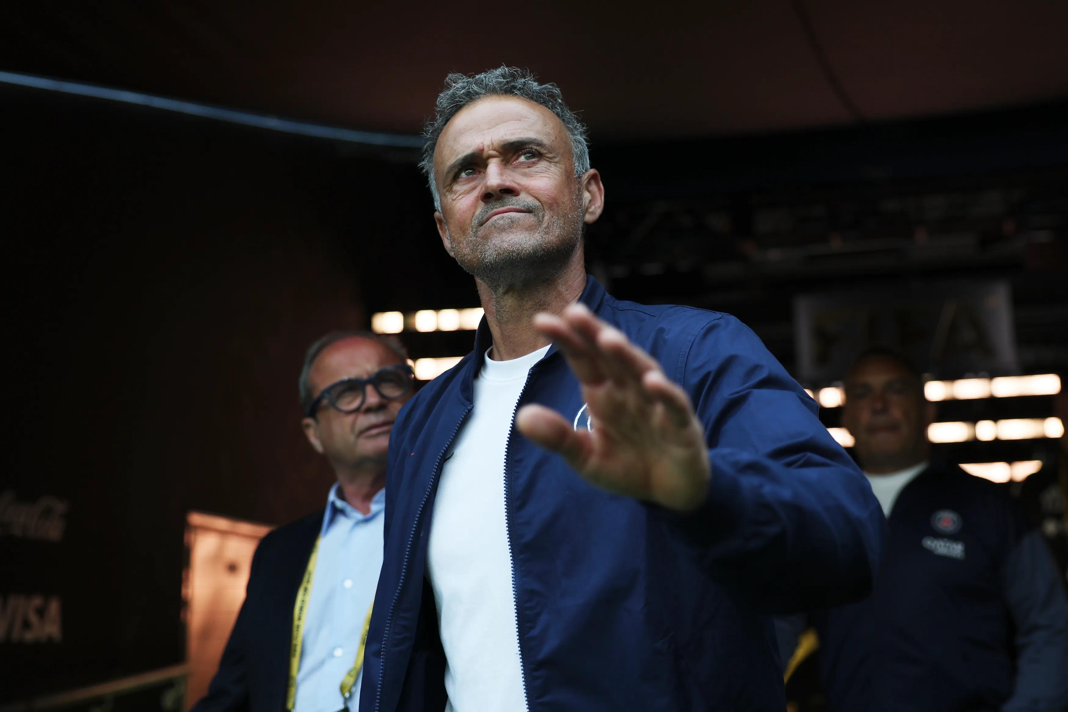 transform-b49b6e01-b713-4edc-89c4-69afef5d5ba0-Luis-Enrique-arrives-ahead-of-PSG-s-clash-with-Seattle-at-the-FIFA-Club-World-Cup