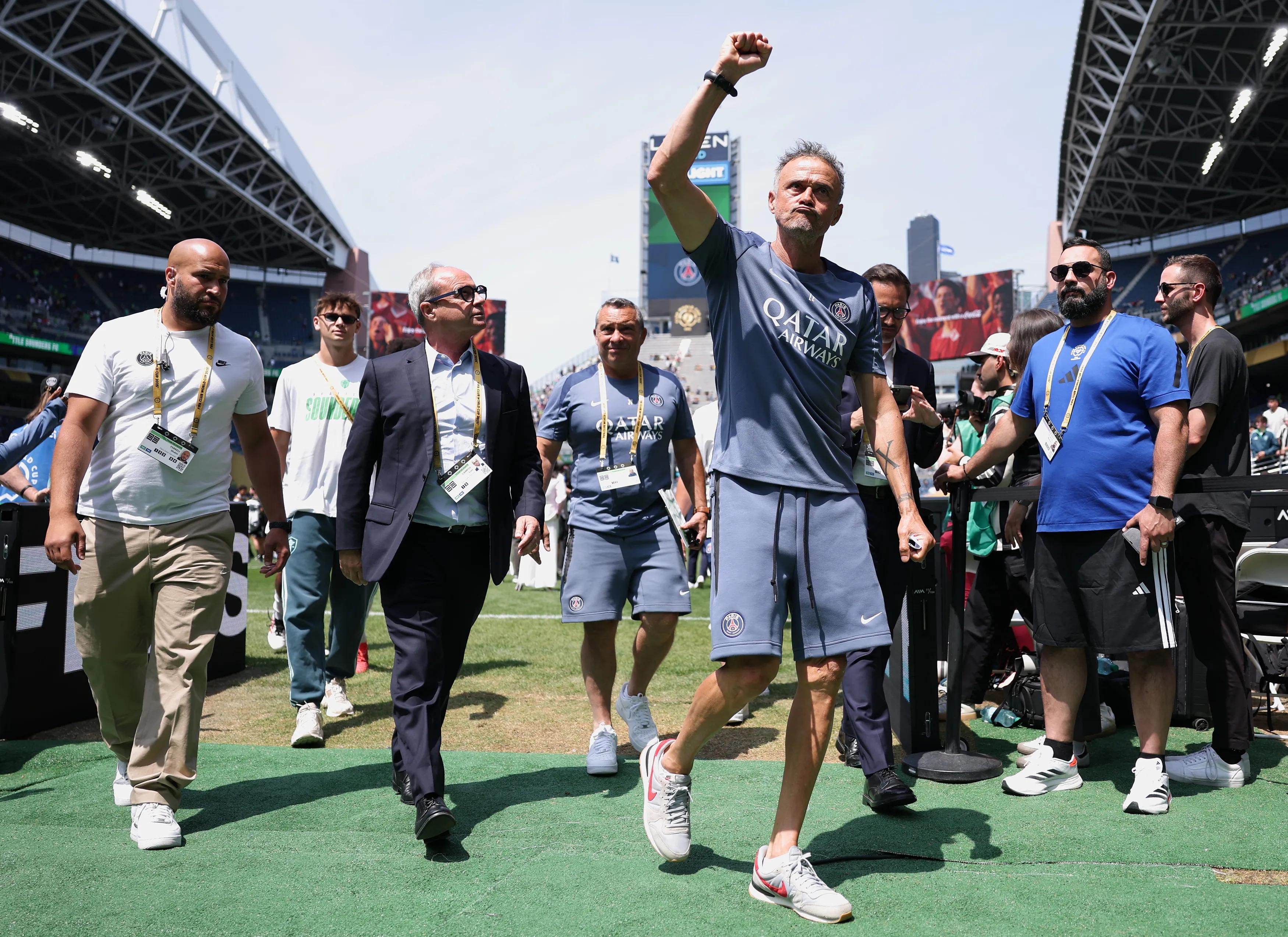 transform-e478c862-9dc4-464e-bc88-9293d2e2fcd8-Luis-Enrique-celebrates-after-game