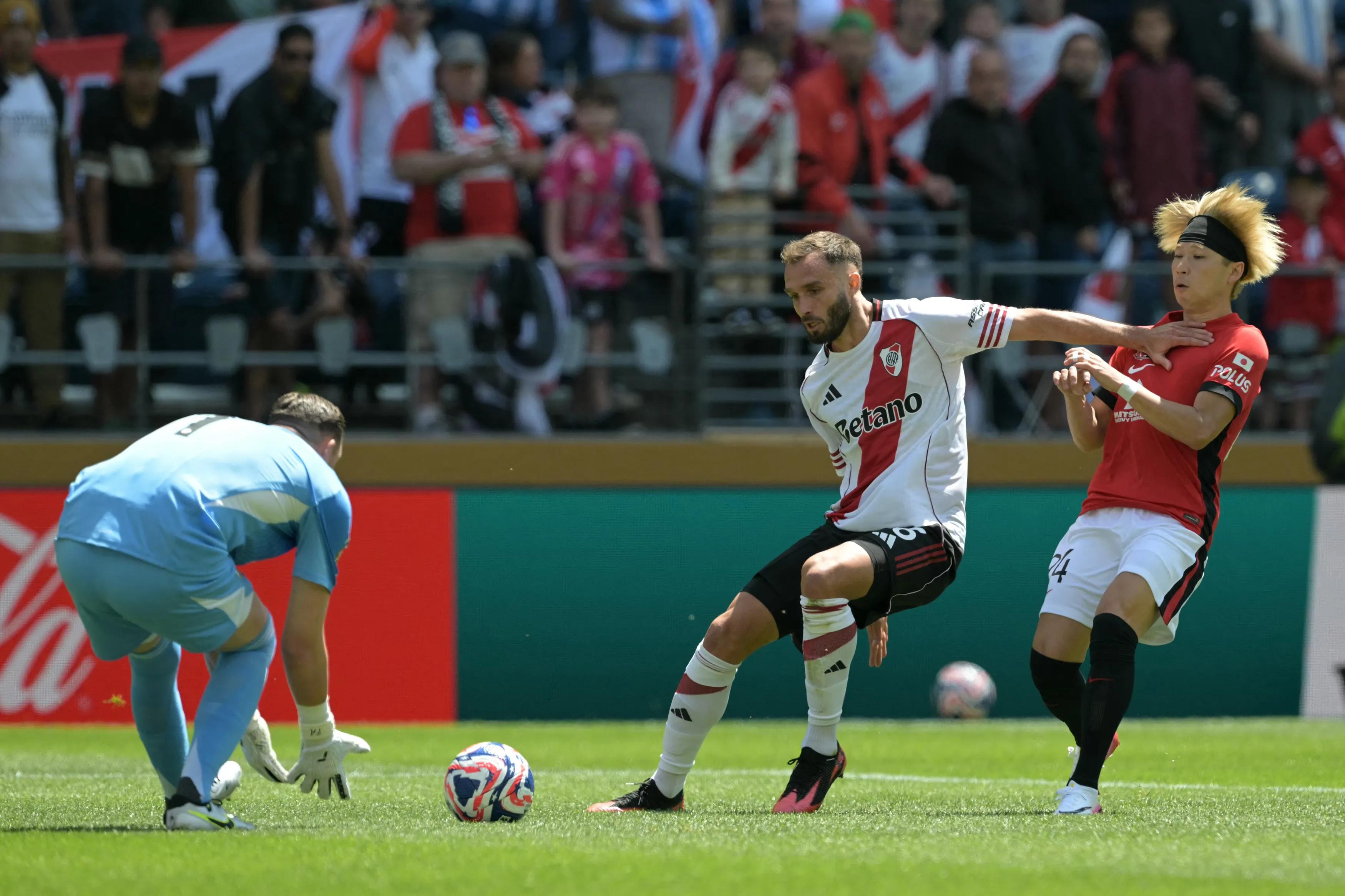 transform-8316d584-6e53-4108-a15c-a0f98efc8bb8-Franco-Armani-and-German-Pezzella-against-Urawa-Red-Diamond