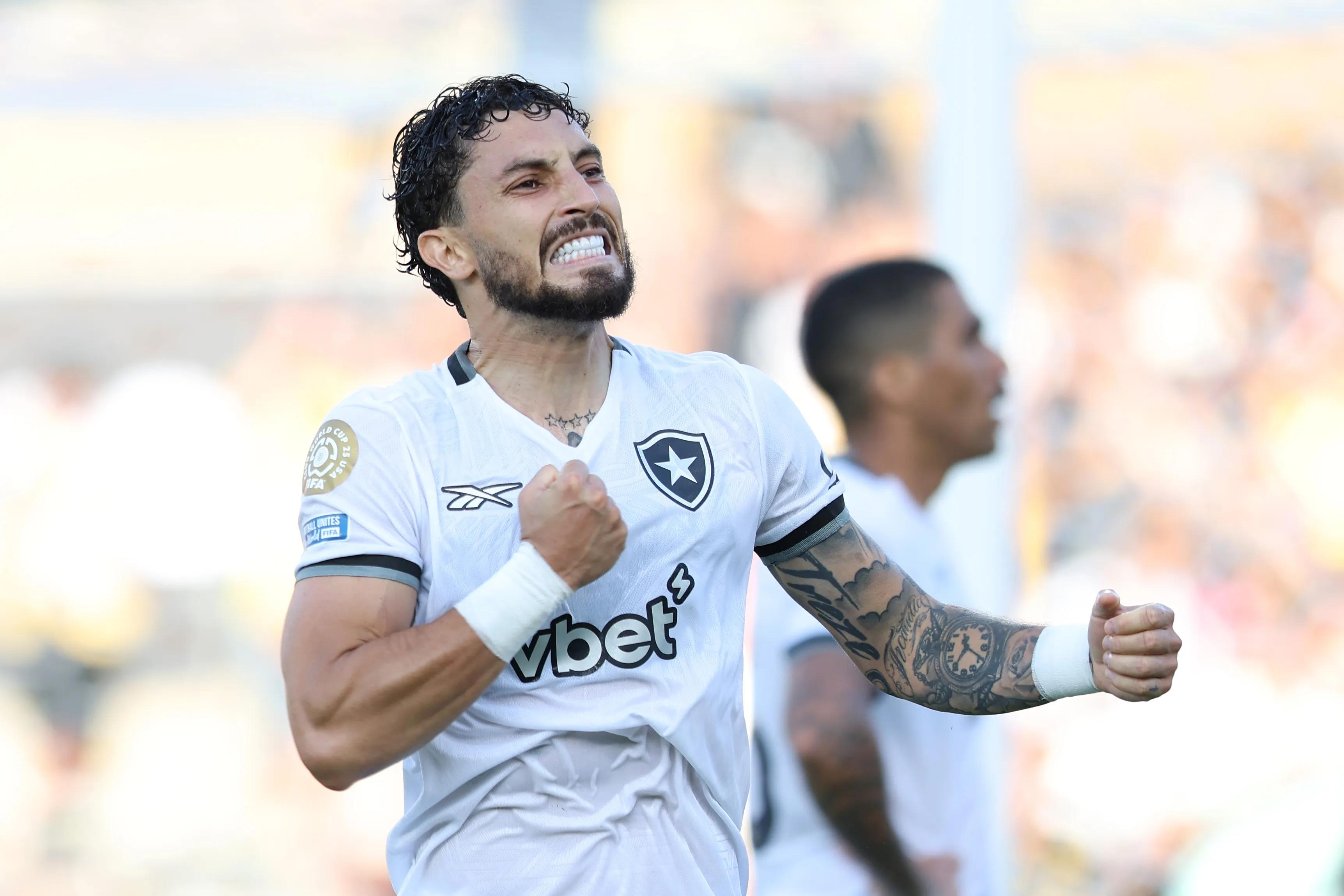 transform-8c663d59-513b-41c9-86c5-36347206f294-Paris-Saint-Germain-FC-v-Botafogo-FR-Group-B-FIFA-Club-World-Cup-2025