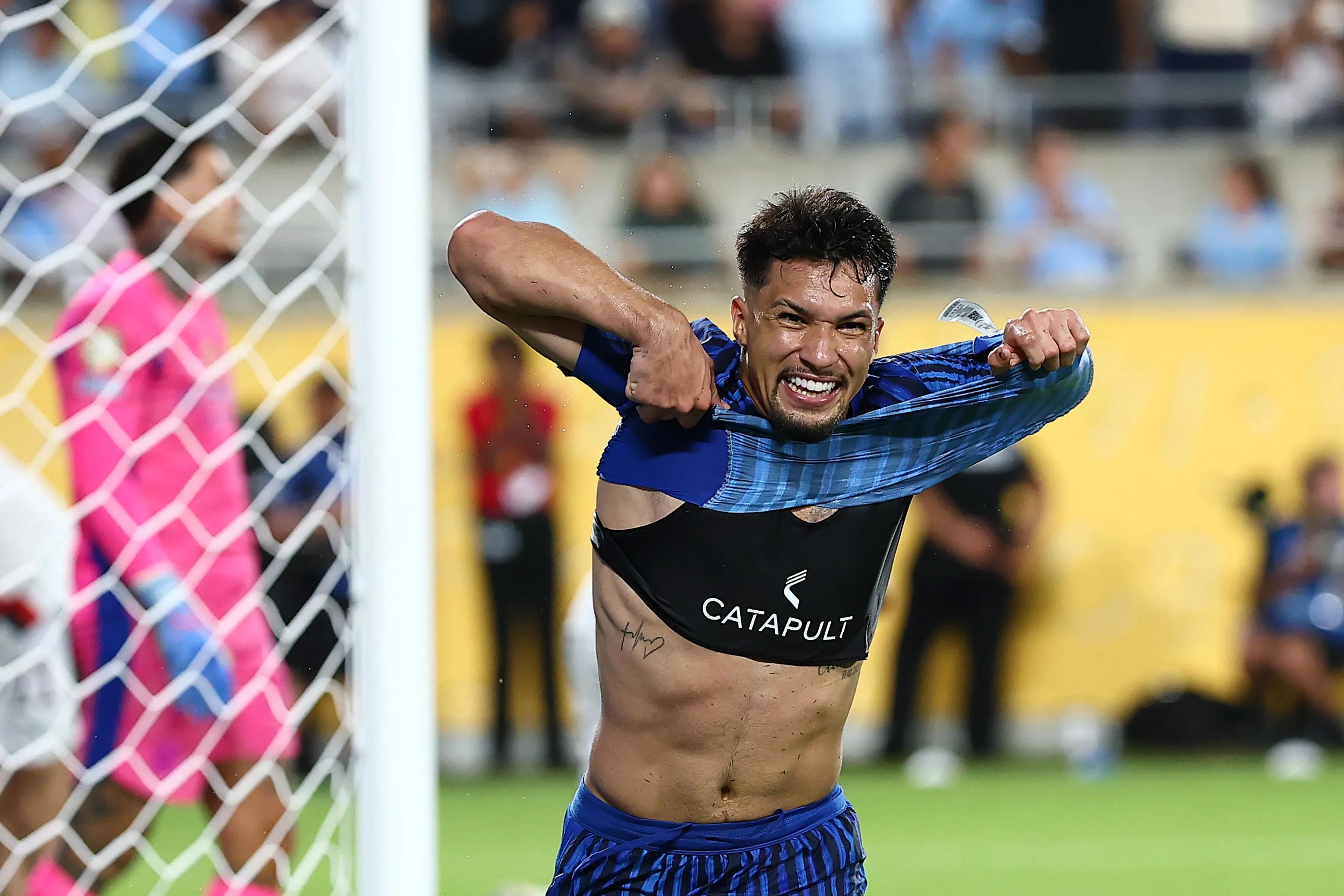 transform-e2d1eb7f-aad5-4cfc-9027-f0d07521f3fc-Manchester-City-FC-v-Al-Hilal-Round-Of-16-FIFA-Club-World-Cup-2025