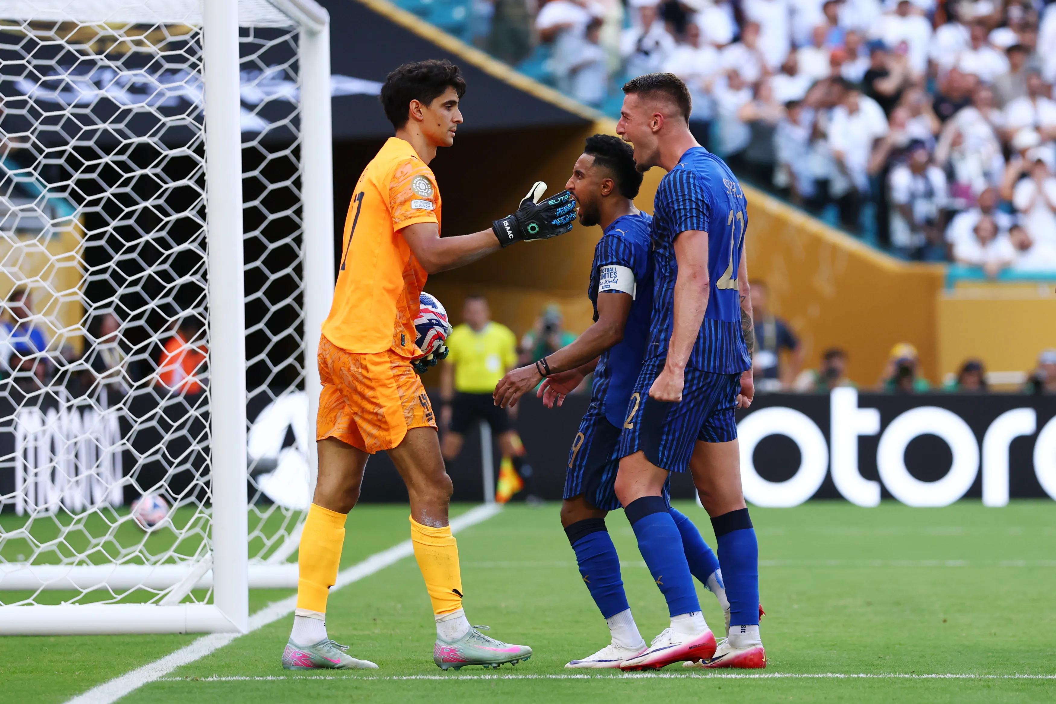 transform-77ea960b-054f-4f63-94a4-06d72bc4ced1-Real-Madrid-CF-v-Al-Hilal-Group-H-FIFA-Club-World-Cup-2025