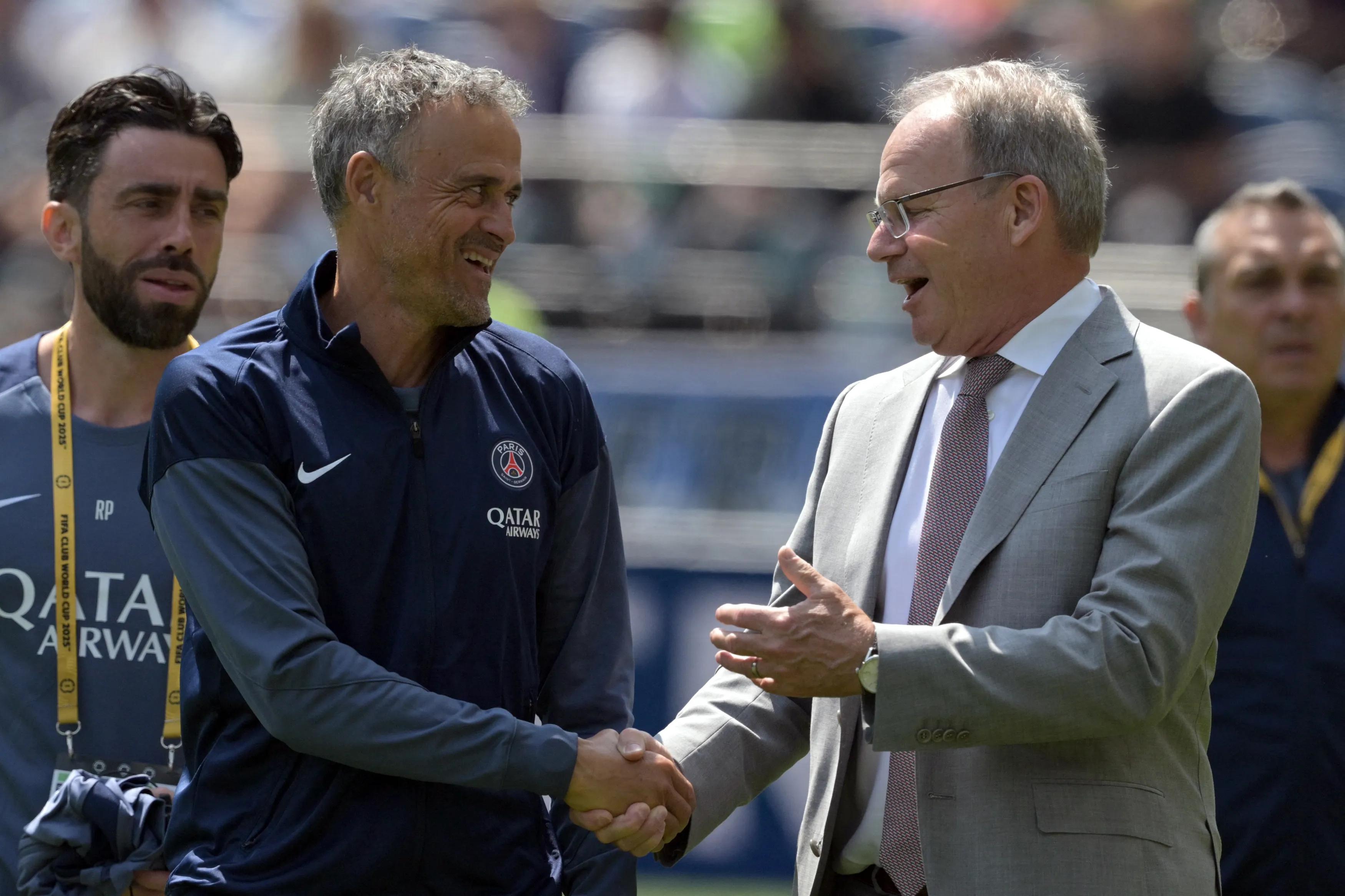 transform-ad846b10-9f54-4cca-94cd-0ec211817fa9-Luis-Enrique-talks-with-Brian-Schmetzer
