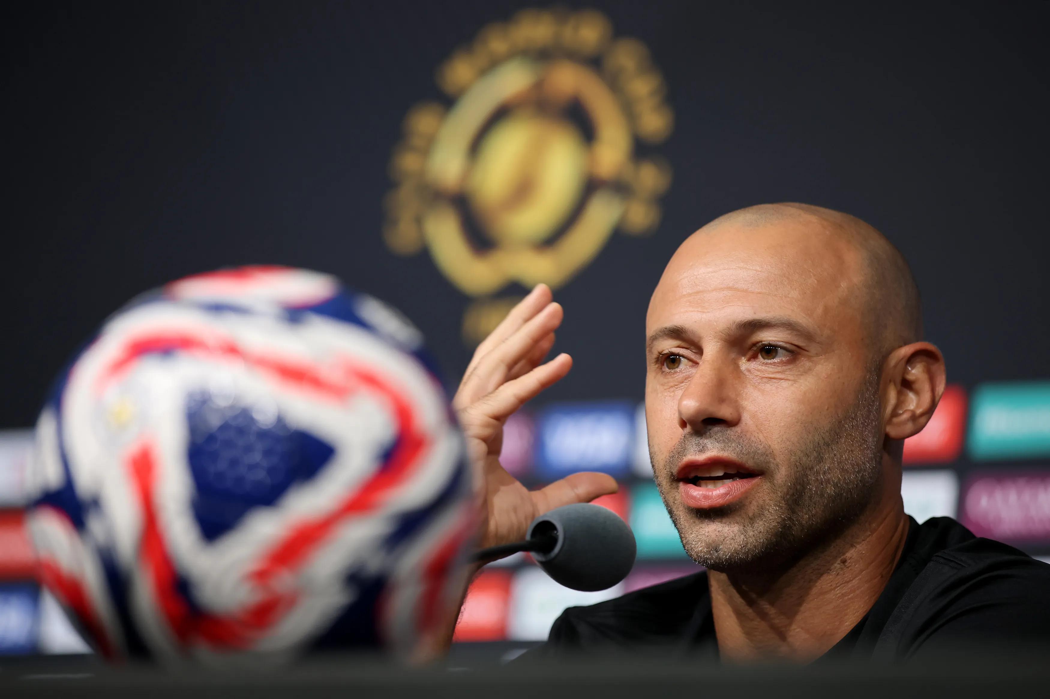 transform-a20f4746-9891-4dd7-b517-8801ae7cf490-Mascherano-during-press-conference