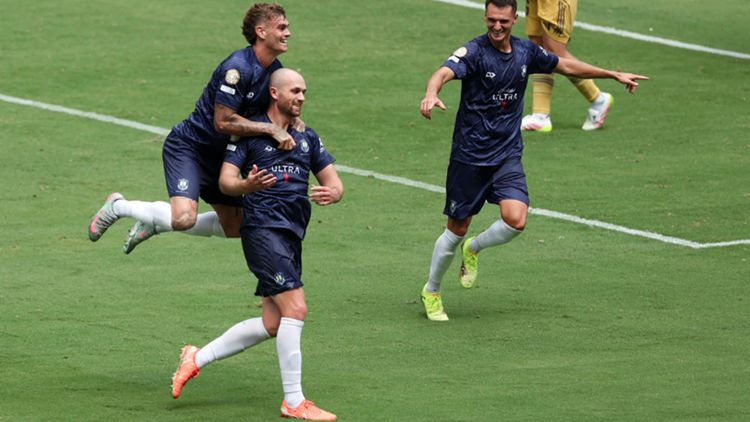 transform-c81fe1da-da12-49a4-9019-0631ee941a84-Auckland-City-FC-v-CA-Boca-Juniors-Group-C-FIFA-Club-World-Cup-2025