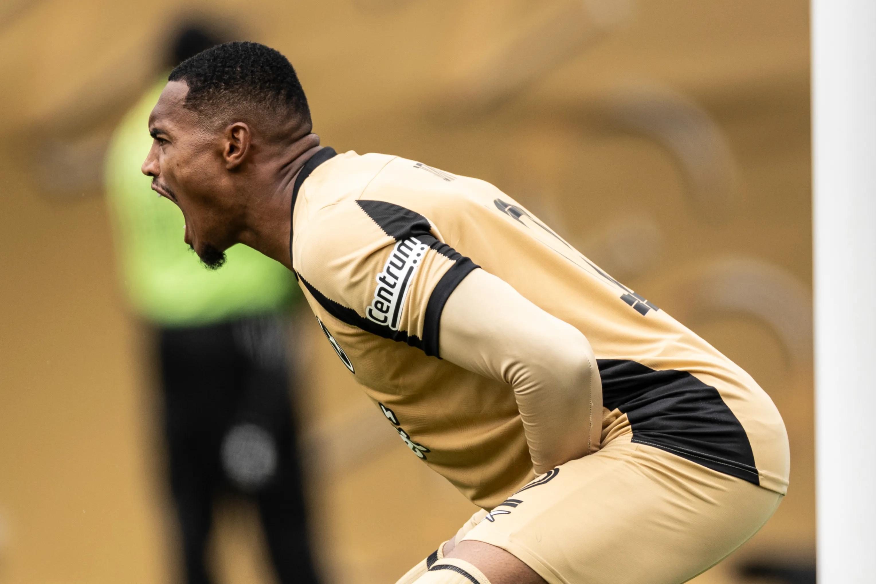 transform-31f0b518-0244-45cb-a5b7-2532551cebb9-Goalkeeper-John-of-Botafogo-during-the-FIFA-Club-World-Cup-2025-round-of-16-match-against-SE-Palmeiras-on-June-28-2025