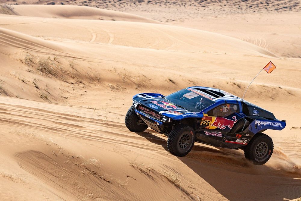 images-mgl-YN7wE5J6-s1000-225-ford-m-sport-ford-carlos-s