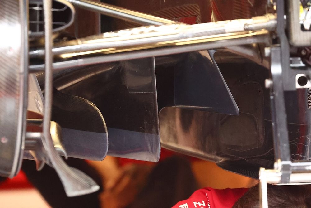 images-mgl-6n9ZeowY-s1000-ferrari-sf-25-dettaglio-tecnic