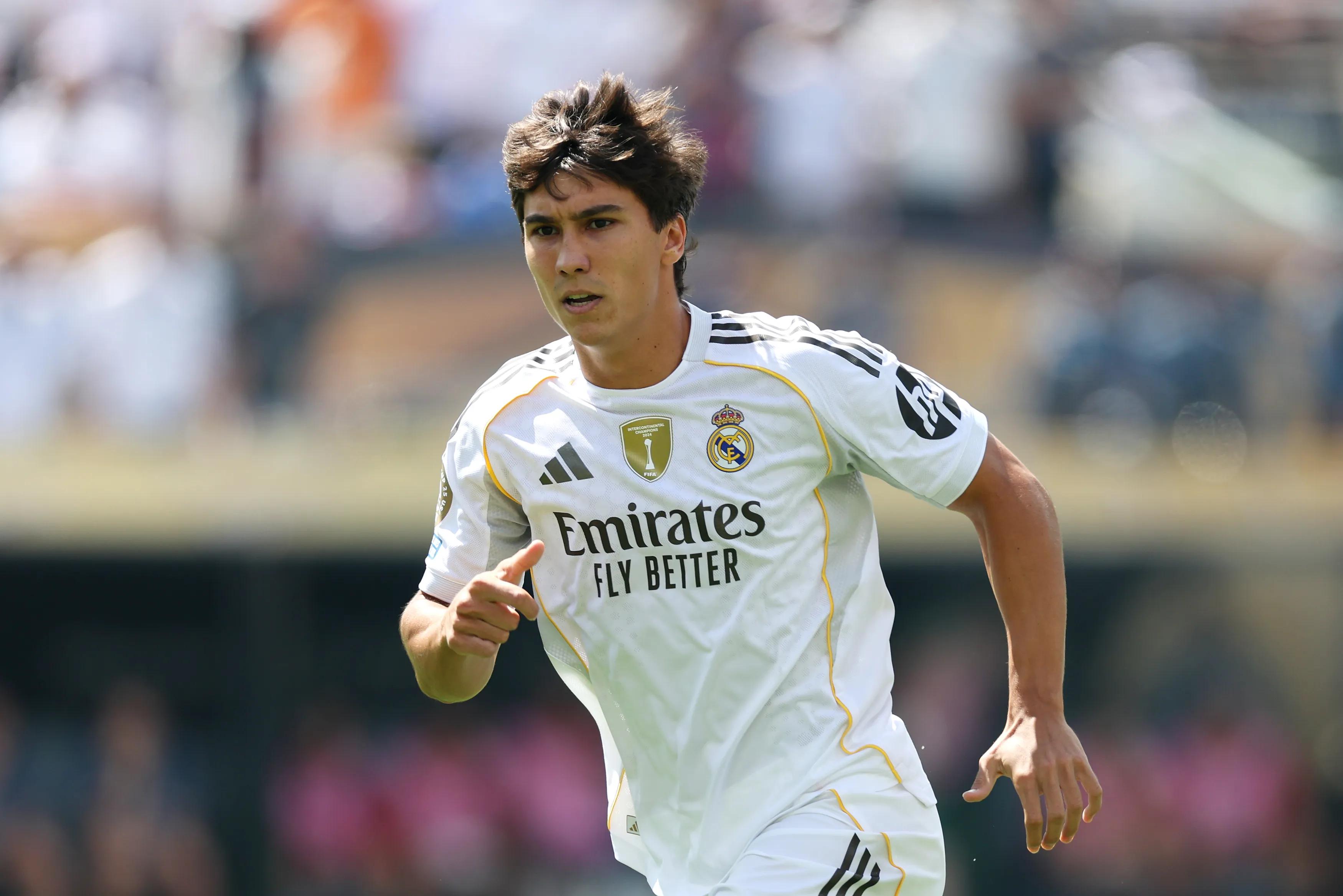 transform-16445f2b-2253-4ae4-be78-ab21a0193fe8-Gonzalo-Garcia-in-action-for-Real-Madrid