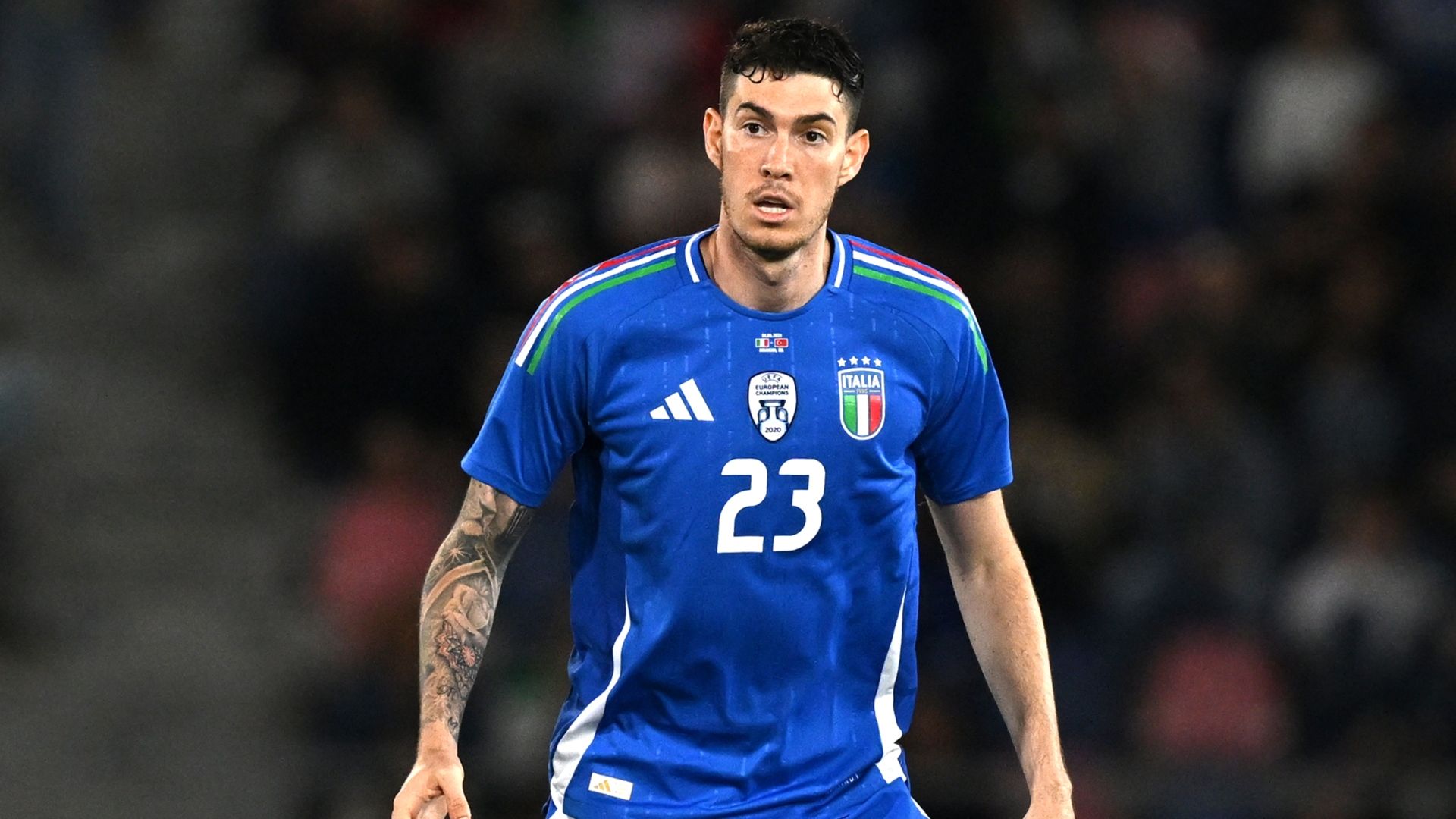 images-v3-blt2f2b109df375b53e-bastoni