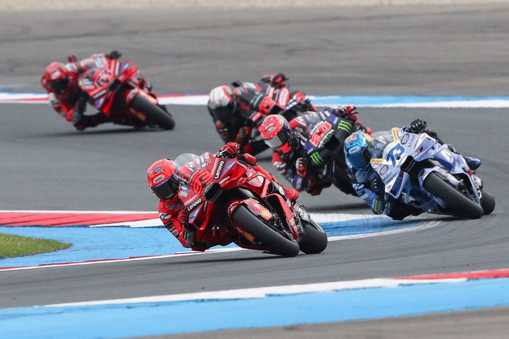 images-mgl-24vxoA46-s1000-marc-marquez-ducati-team