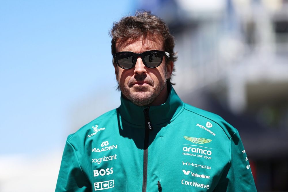 images-mgl-27NQWQm0-s1000-fernando-alonso-aston-martin-r