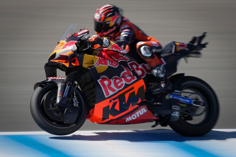 images-mgl-0ZR9w9M0-s1000-maverick-vinales-red-bull-ktm-