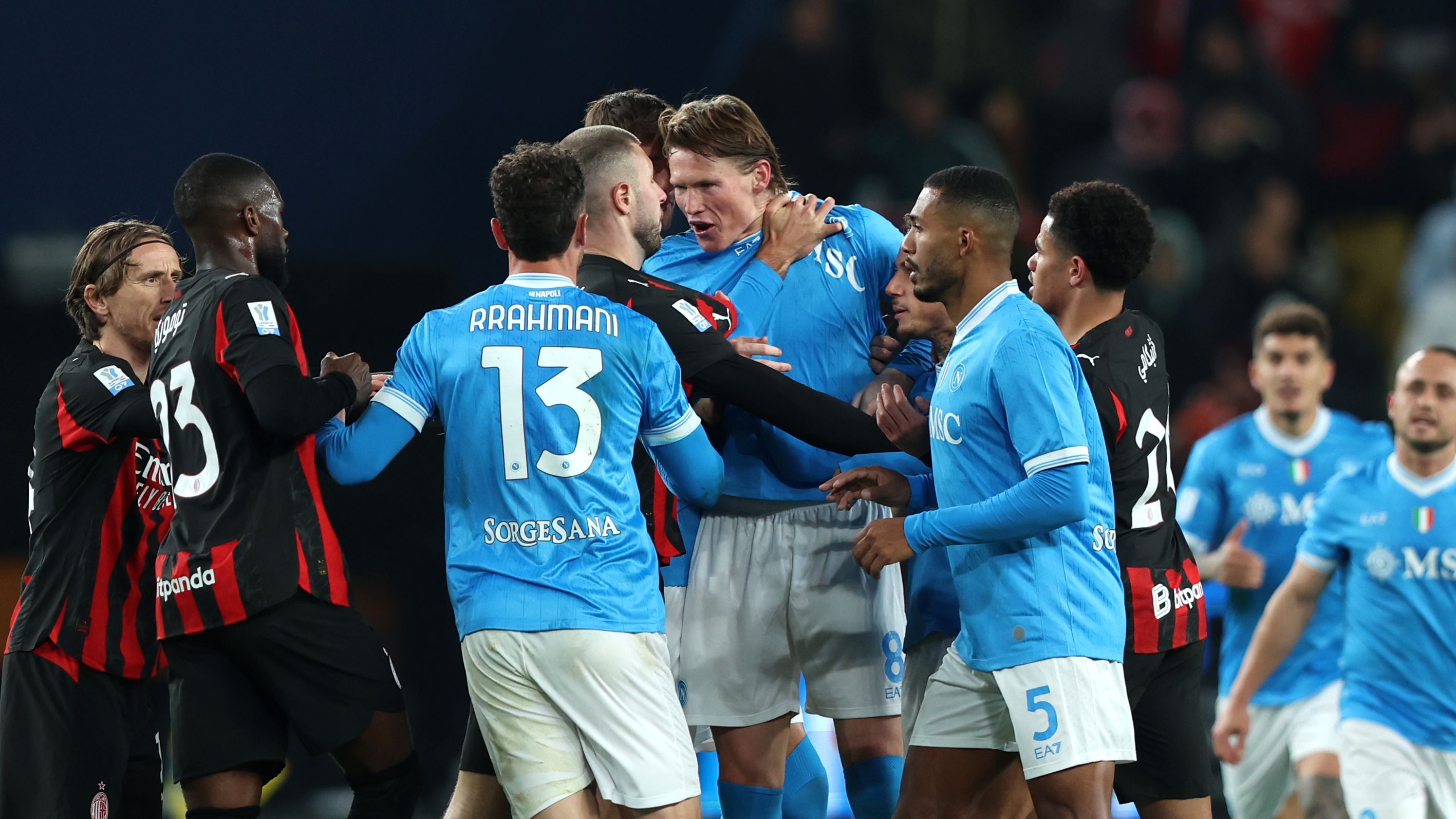 images-v3-getty-2252606541-crop-MM5DEOBTGQ5DCNJZGQ5G433XMU5DGNBSHI4TK===-GettyImages-2252606541