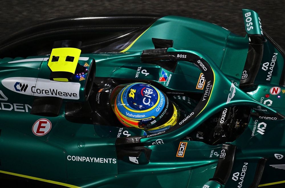 images-mgl-6grBjvxY-s1000-fernando-alonso-aston-martin-r