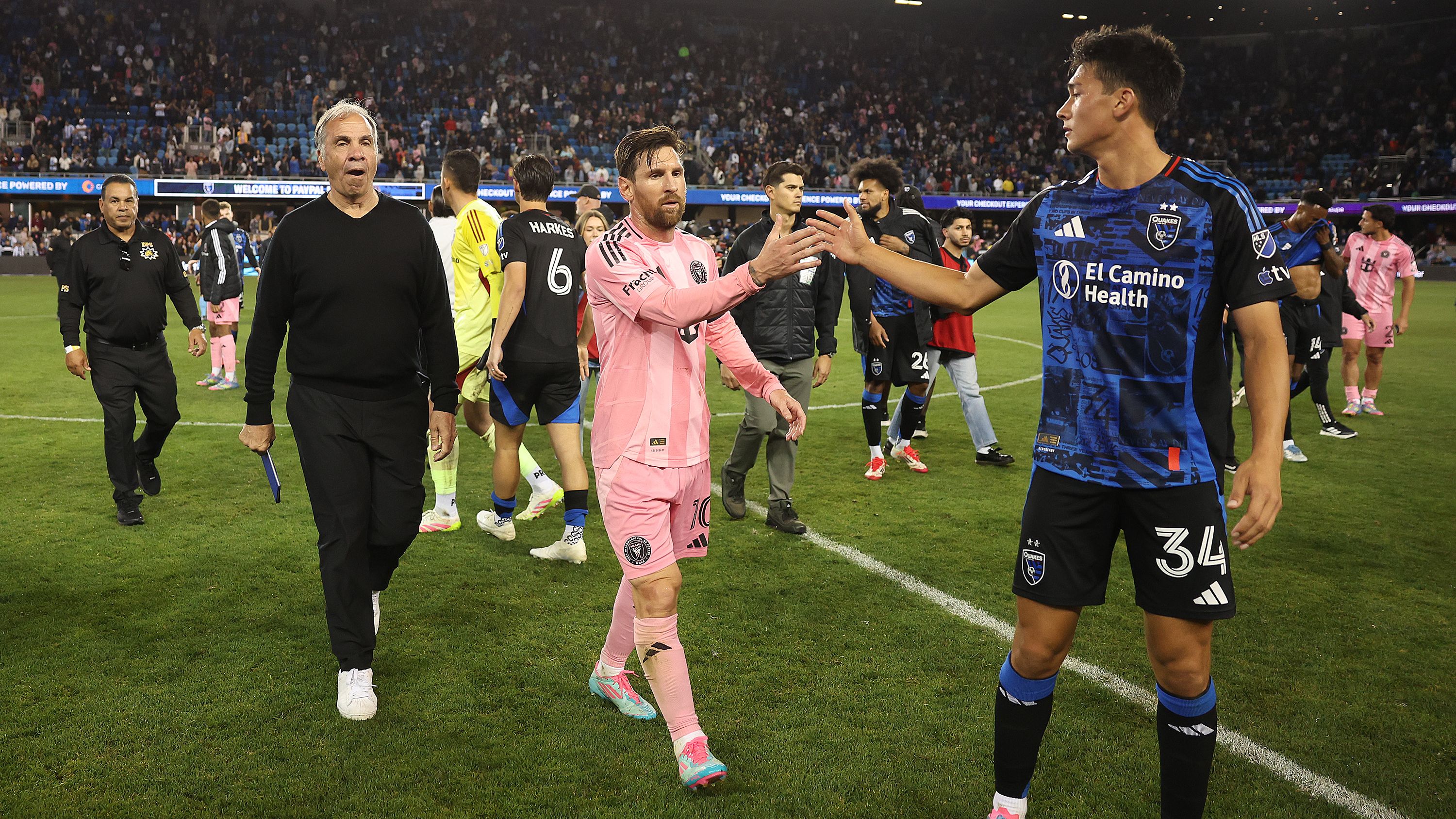 images-v3-getty-2215159502-crop-MM5DGMBQGA5DCNRYHA5G433XMU5DAORRGU3A====-GettyImages-2215159502