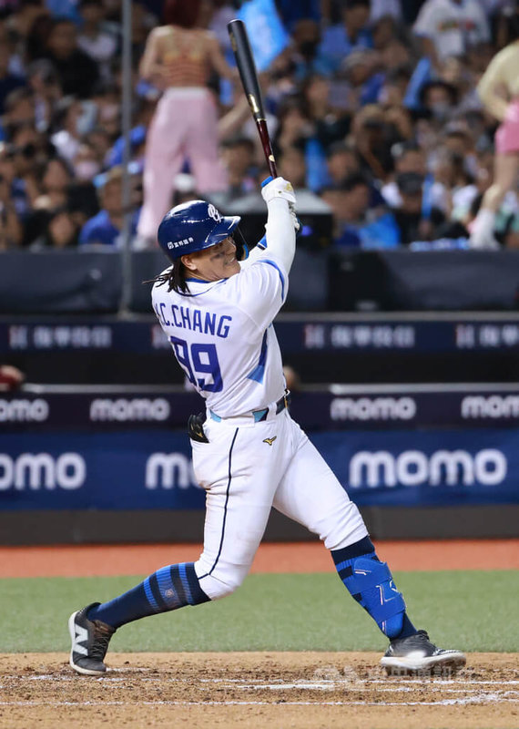 www-WebPhotos-800-20250729-730x1024_wmky_0_C20250729000245