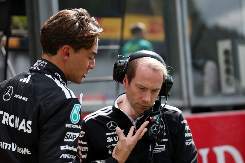 images-mgl-0a9mJvk0-s1000-george-russell-mercedes