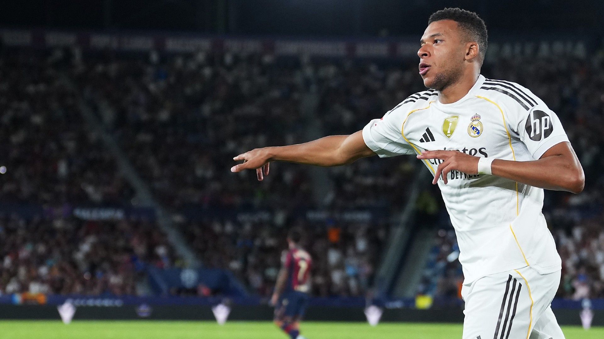 images-v3-bltac5768d097039c4b-260925%20Kylian%20Mbappe%20of%20Real%20Madrid%20celebrates%20scoring%201920