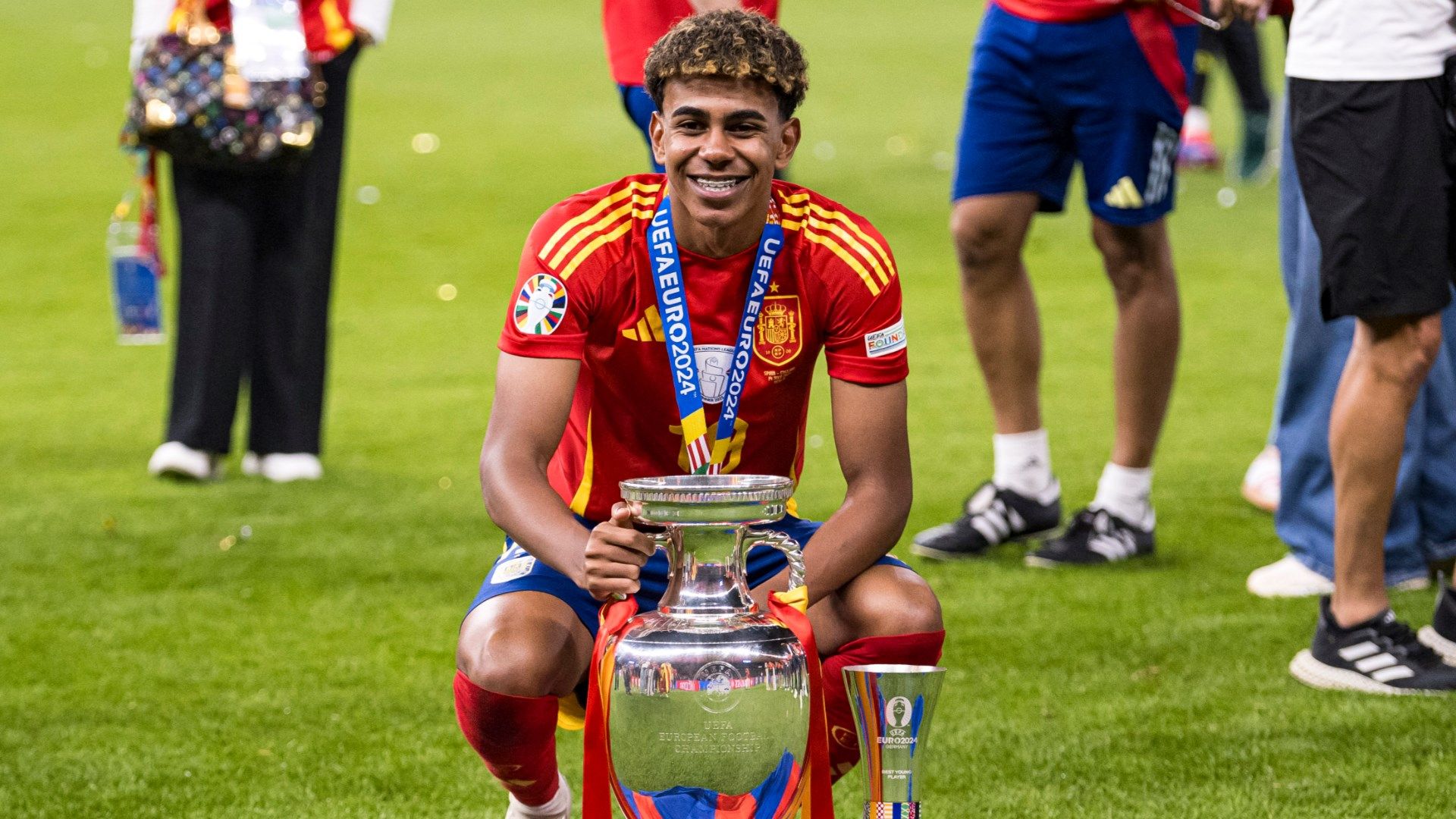 images-v3-blta86b51b46ae9812d-Lamine%20Yamal%20Spain%202024%20(7)