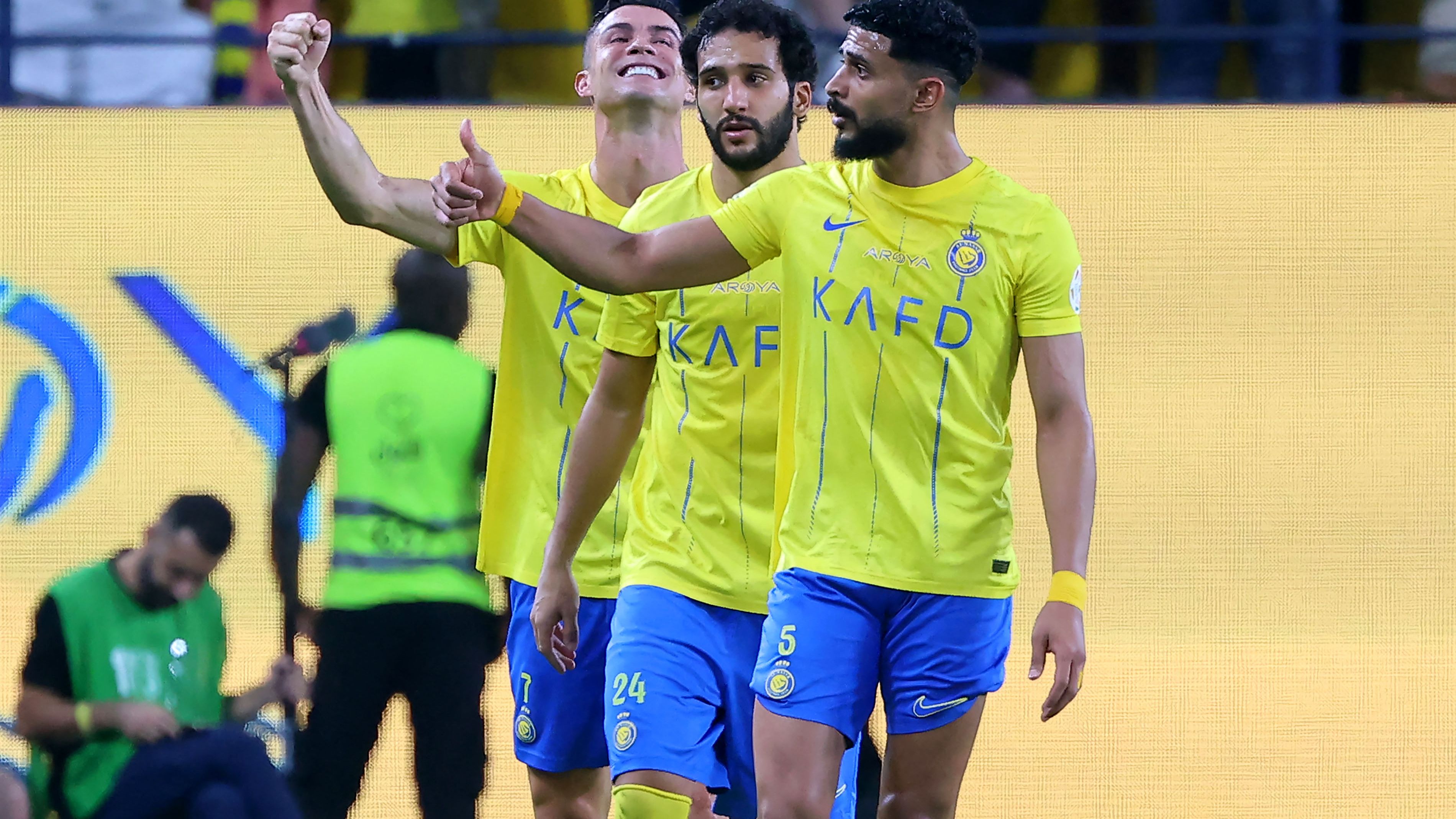 images-v3-getty-2154417058-crop-MM5DGOBQGA5DEMJTHA5G433XMU5DAORRHE4A====-GettyImages-2154417058